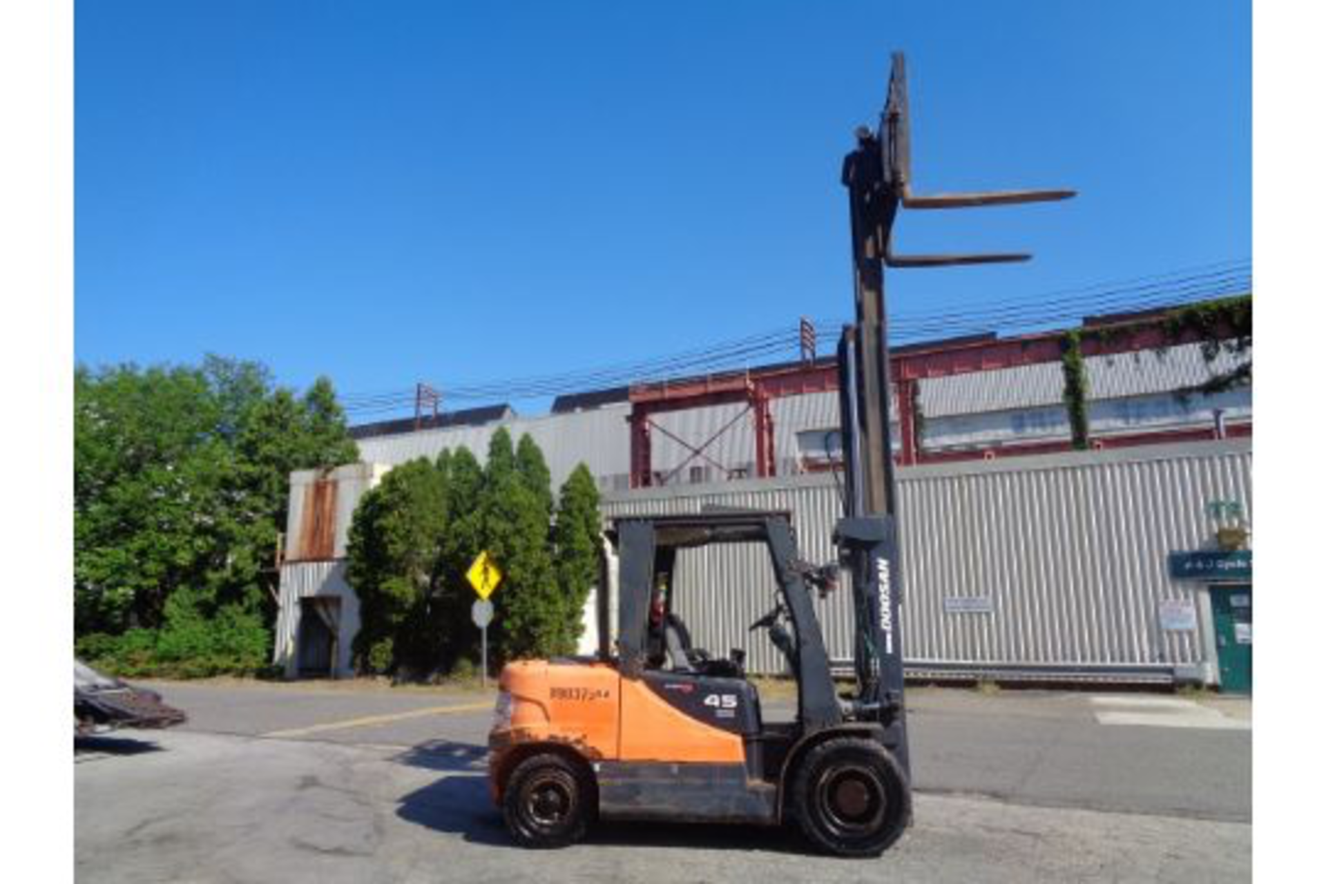 2014 Doosan D45S-5 10,000lb Forklift - Image 9 of 10