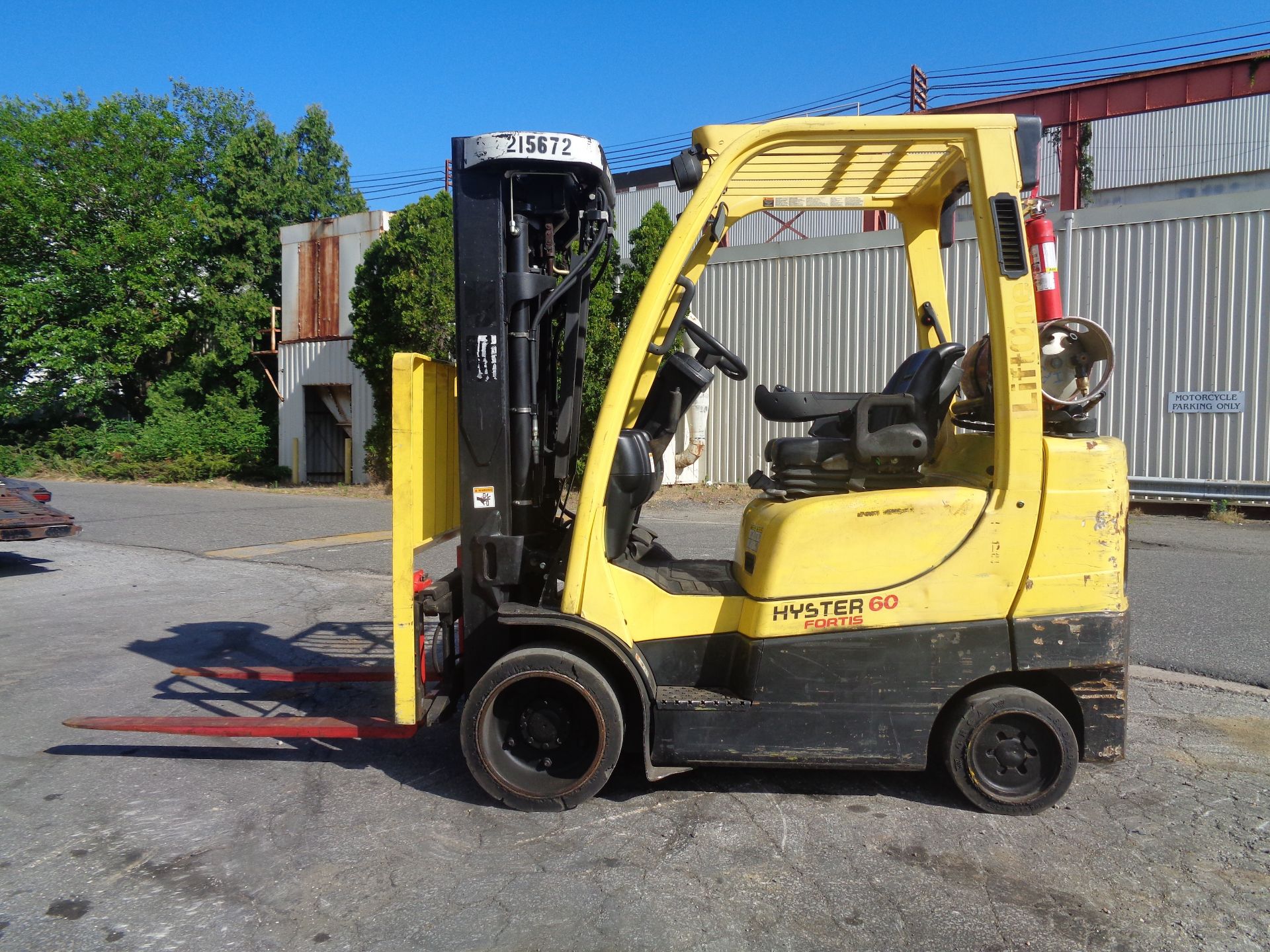 2012 Hyster S60FT 6,000lb Forklift - Quad Mast