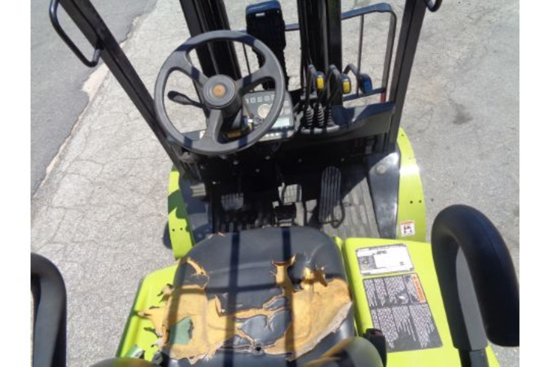 2014 Clark C30L 6,000lb Forklift - Image 11 of 12