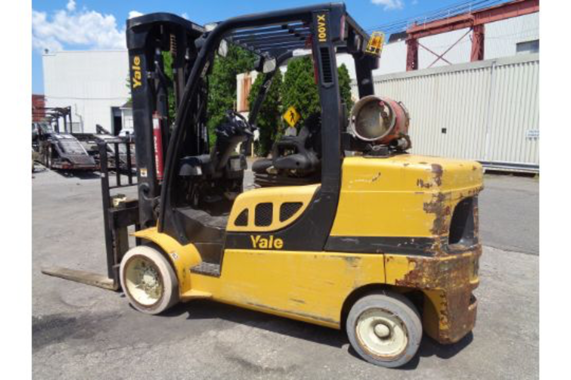 2012 Yale GLC100VXNGSE092 10,000lb Forklift - Image 8 of 17