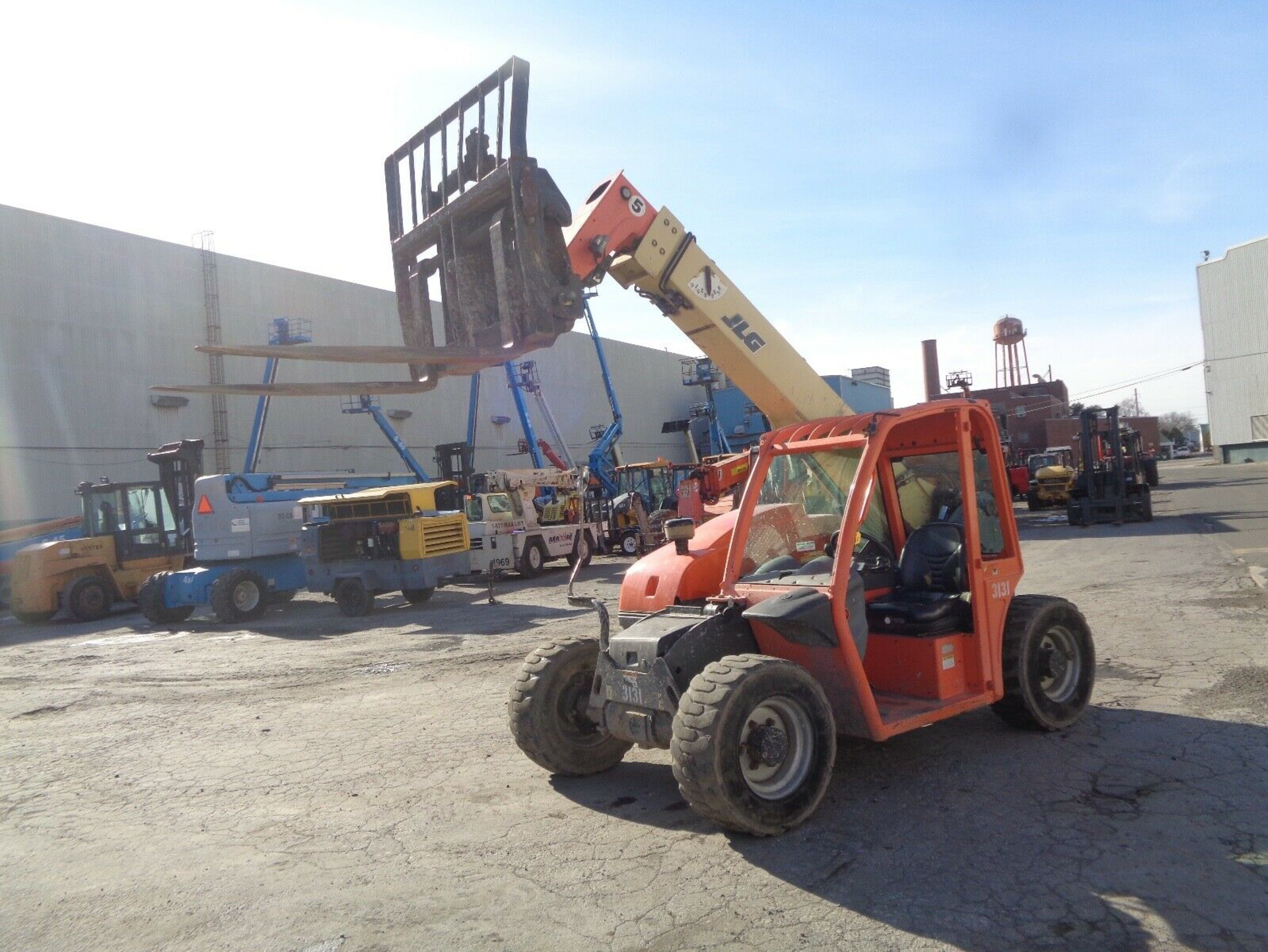 2009 JLG G518A Telescopic Forklift - Image 4 of 8