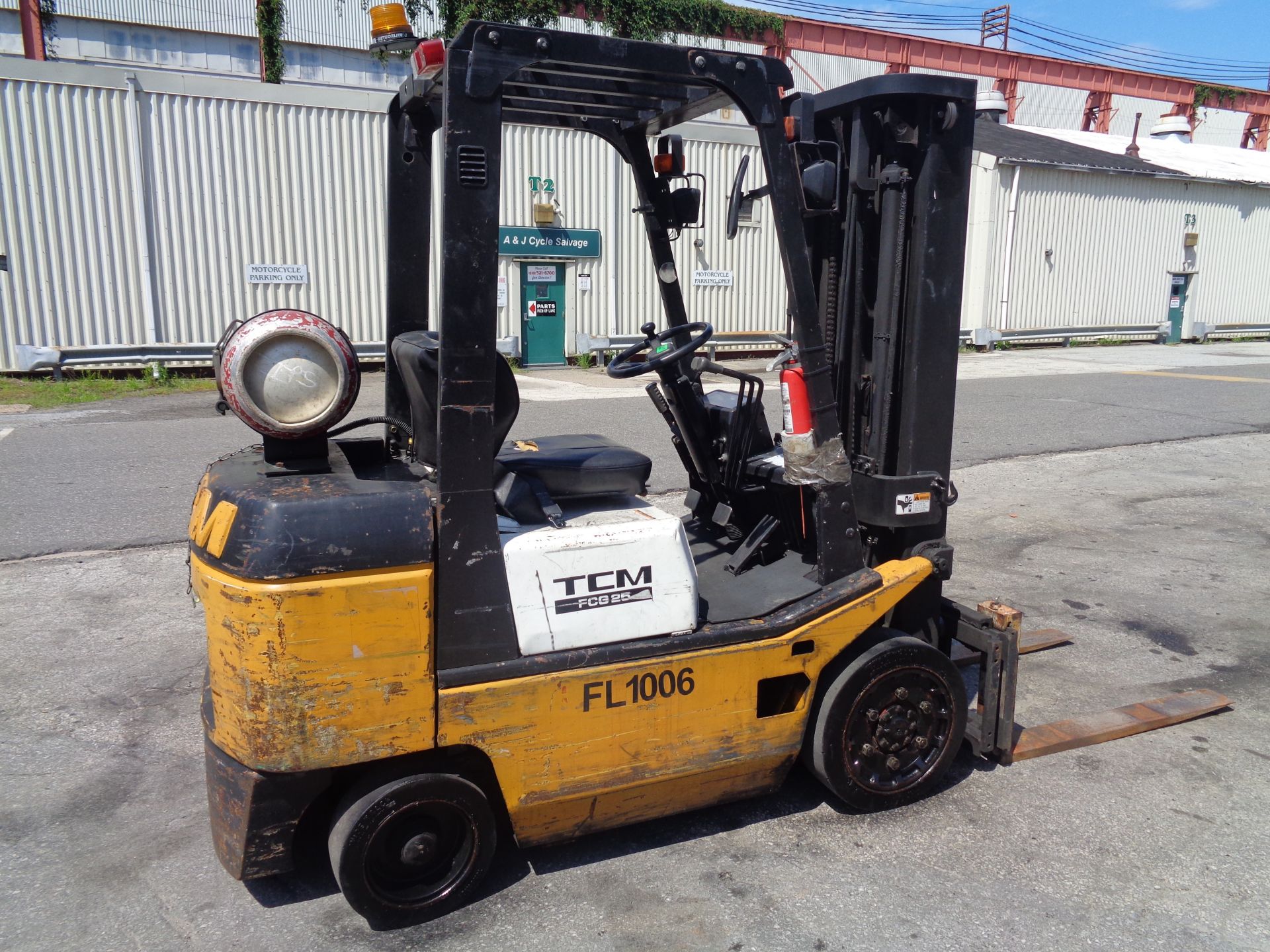 TCM FCG25 5,000lb Forklift - Image 3 of 15