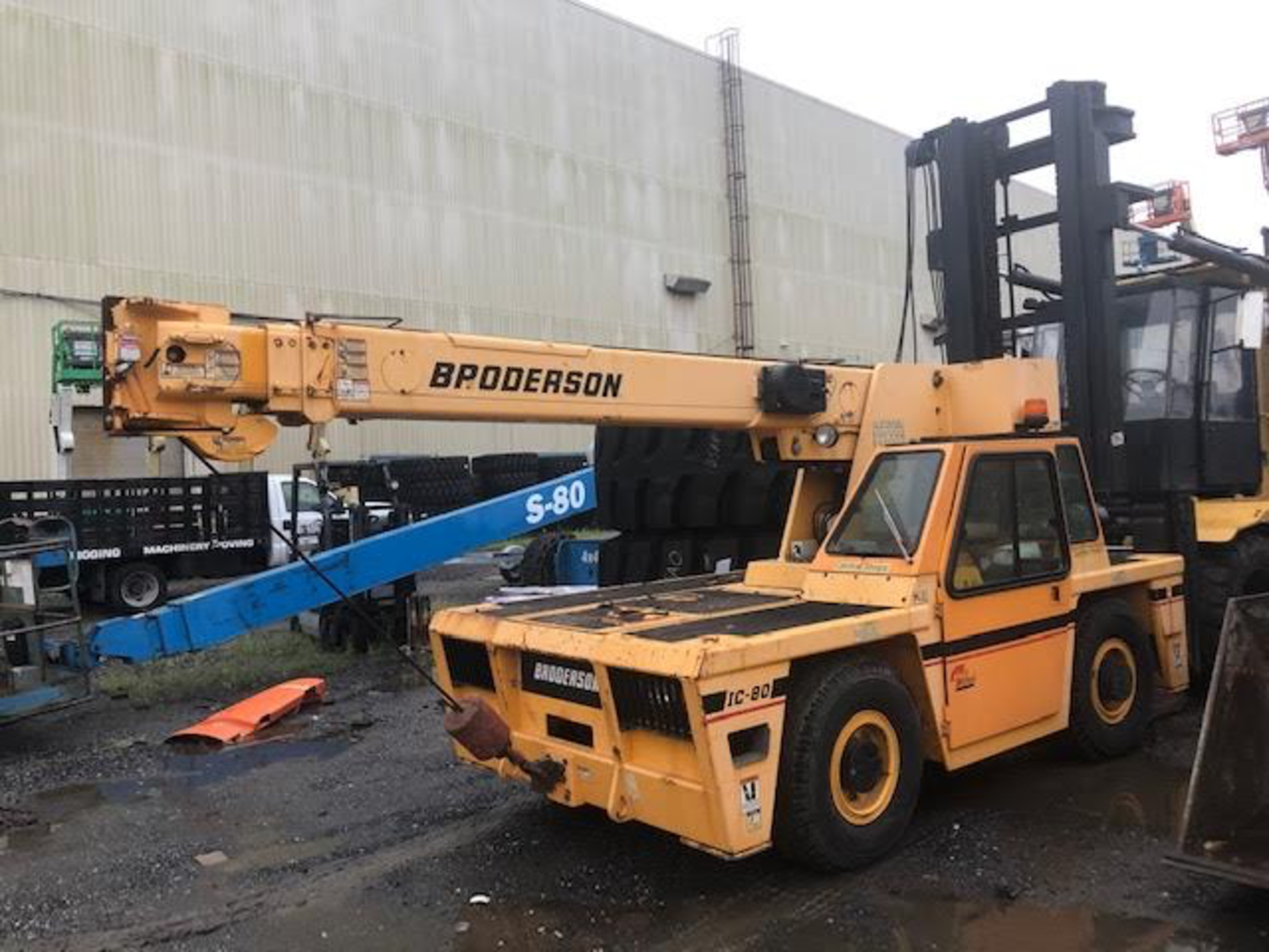 2012 Broderson Carry Deck Crane 8.5 ton