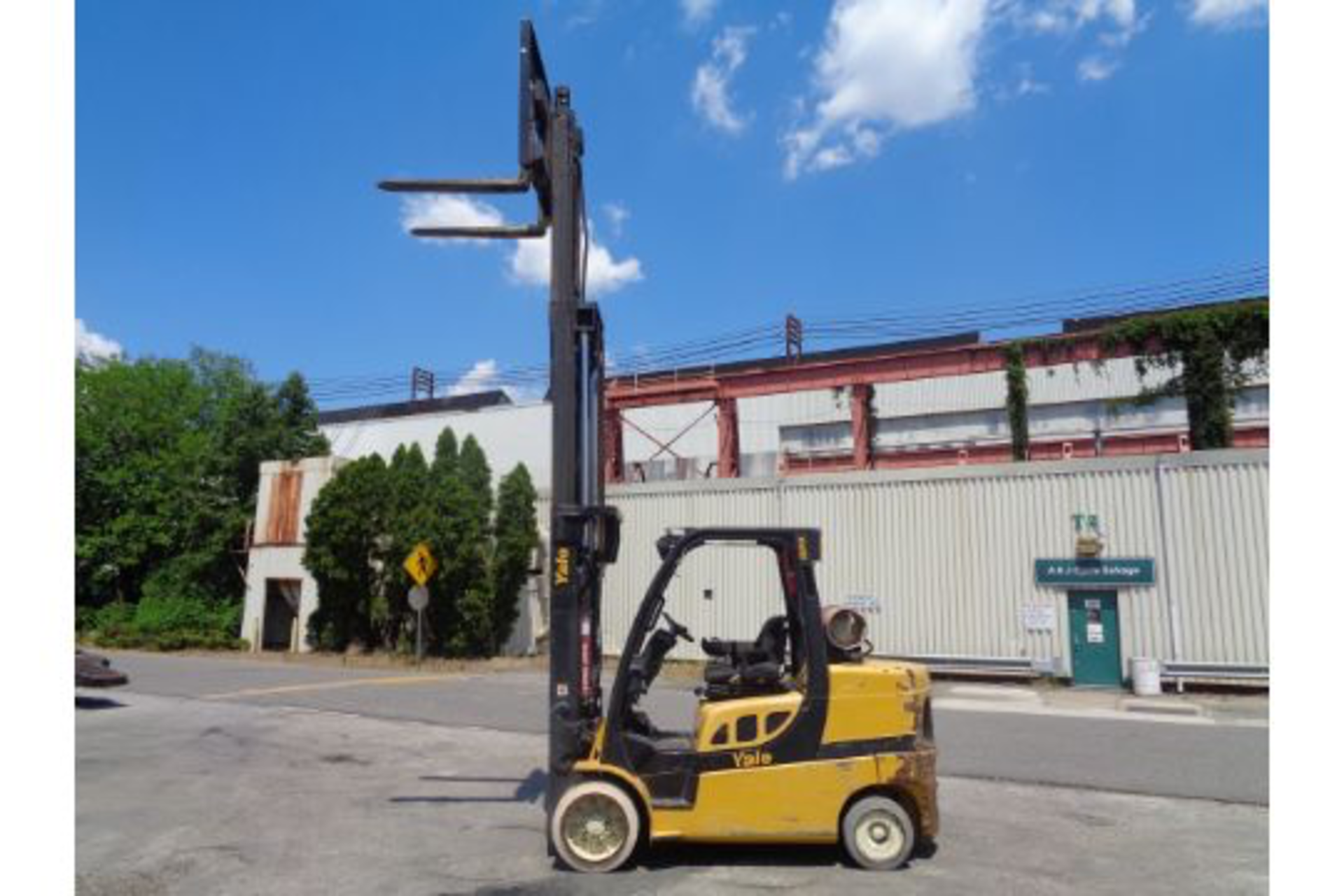 2012 Yale GLC100VXNGSE092 10,000lb Forklift - Image 12 of 17