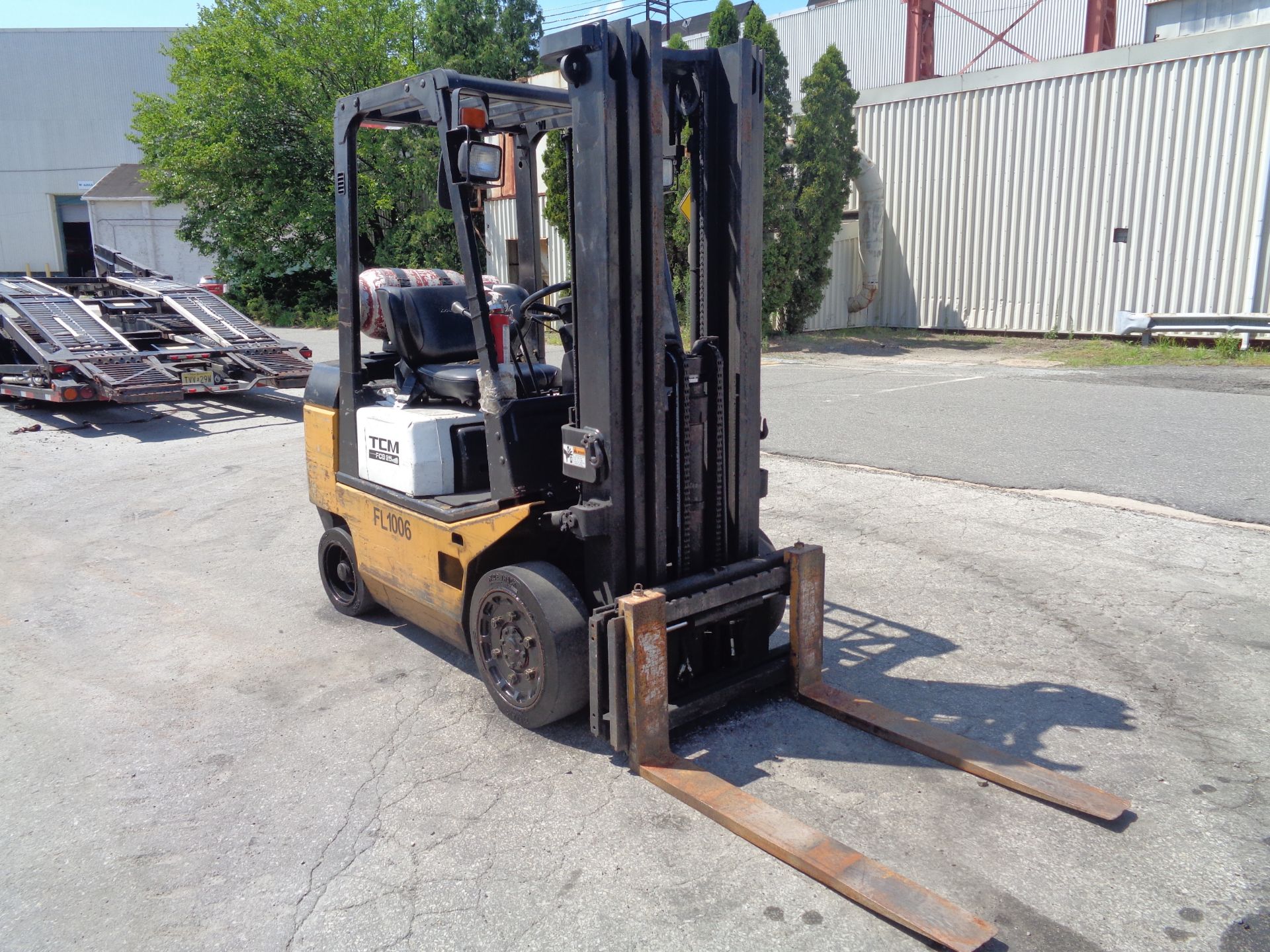TCM FCG25 5,000lb Forklift - Image 5 of 15