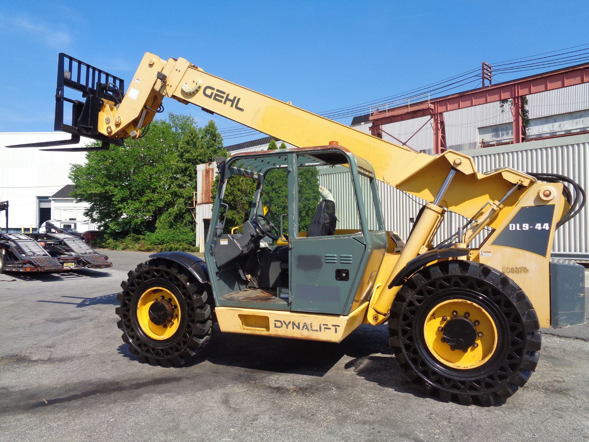 2012 Gehl DL944L 9,000lb Telescopic Forklift - Image 10 of 19