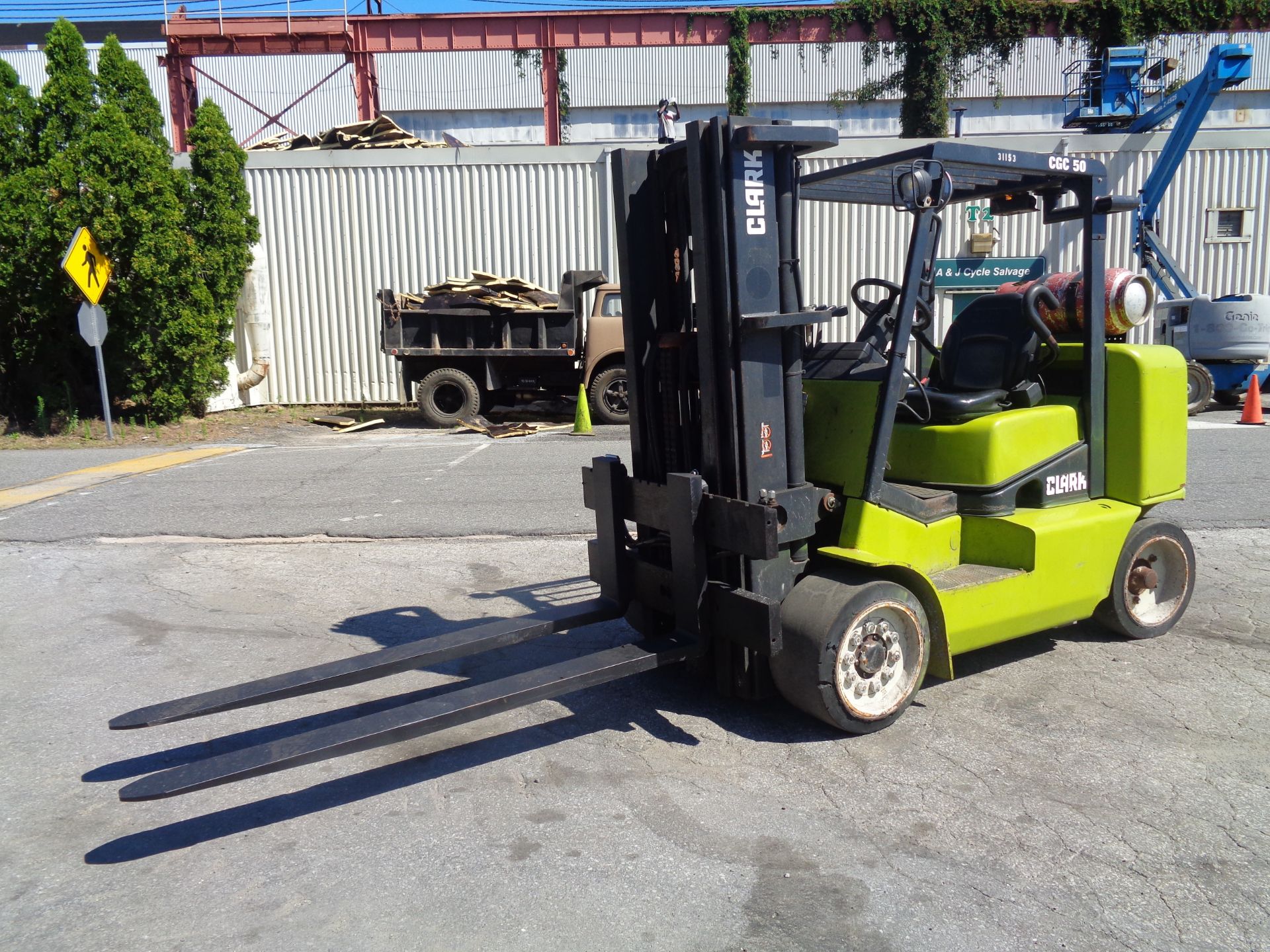 2014 Clark CGC500 10,000lb Forklift - Image 5 of 12