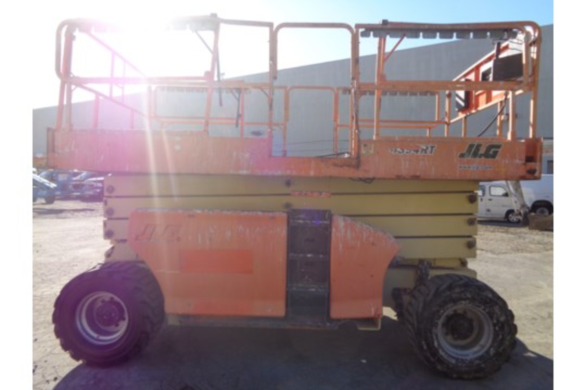 JLG 4394RT 43FT Rough Terrain 4x4 Scissor Lift - Image 10 of 19