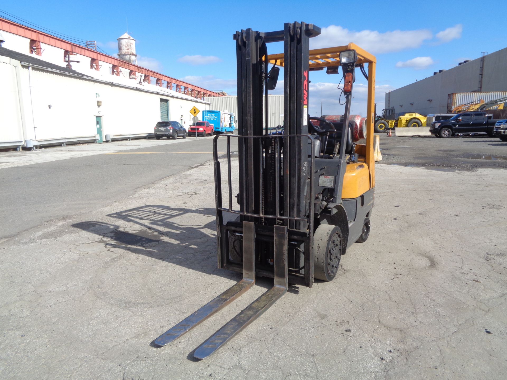 TCM FCG15F9 3,000lb Forklift - Image 4 of 16