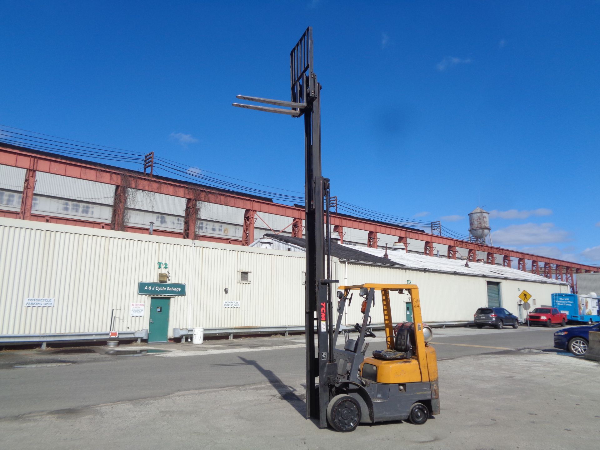 TCM FCG15F9 3,000lb Forklift - Image 11 of 16