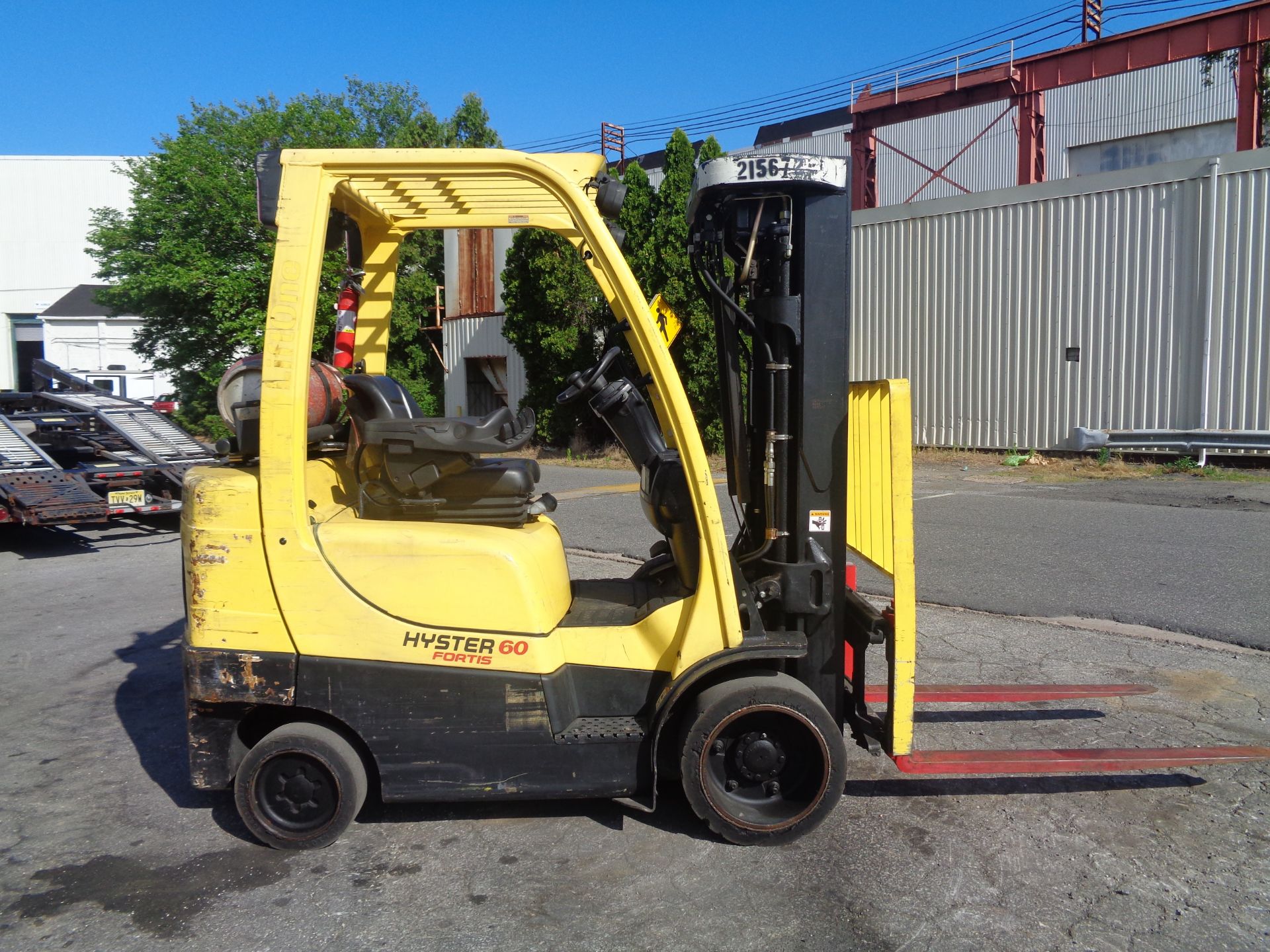 2012 Hyster S60FT 6,000lb Forklift - Quad Mast - Image 6 of 13