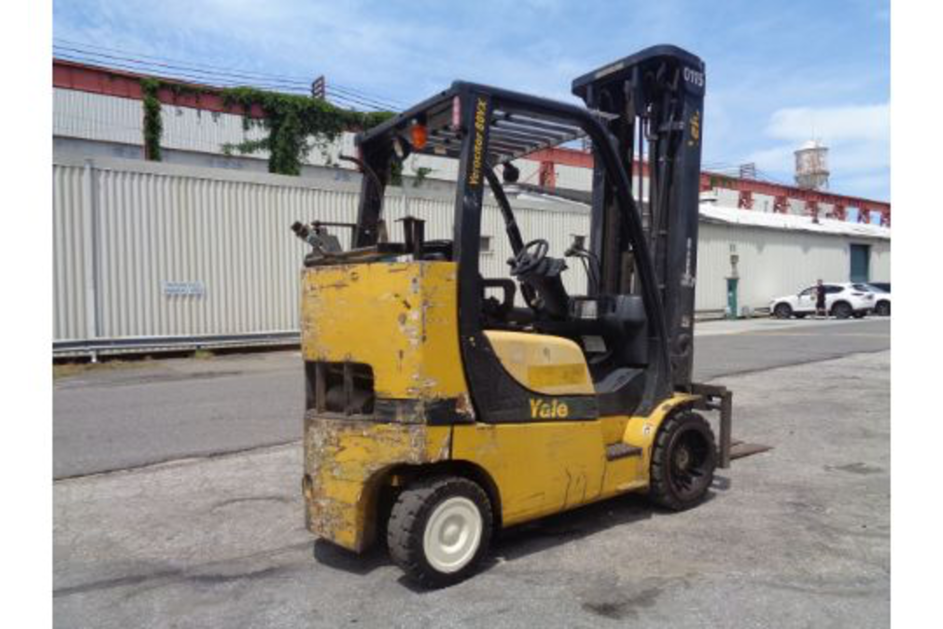 2007 Yale GC080VXNGSE107.6 8,000lb Forklift - Image 2 of 18