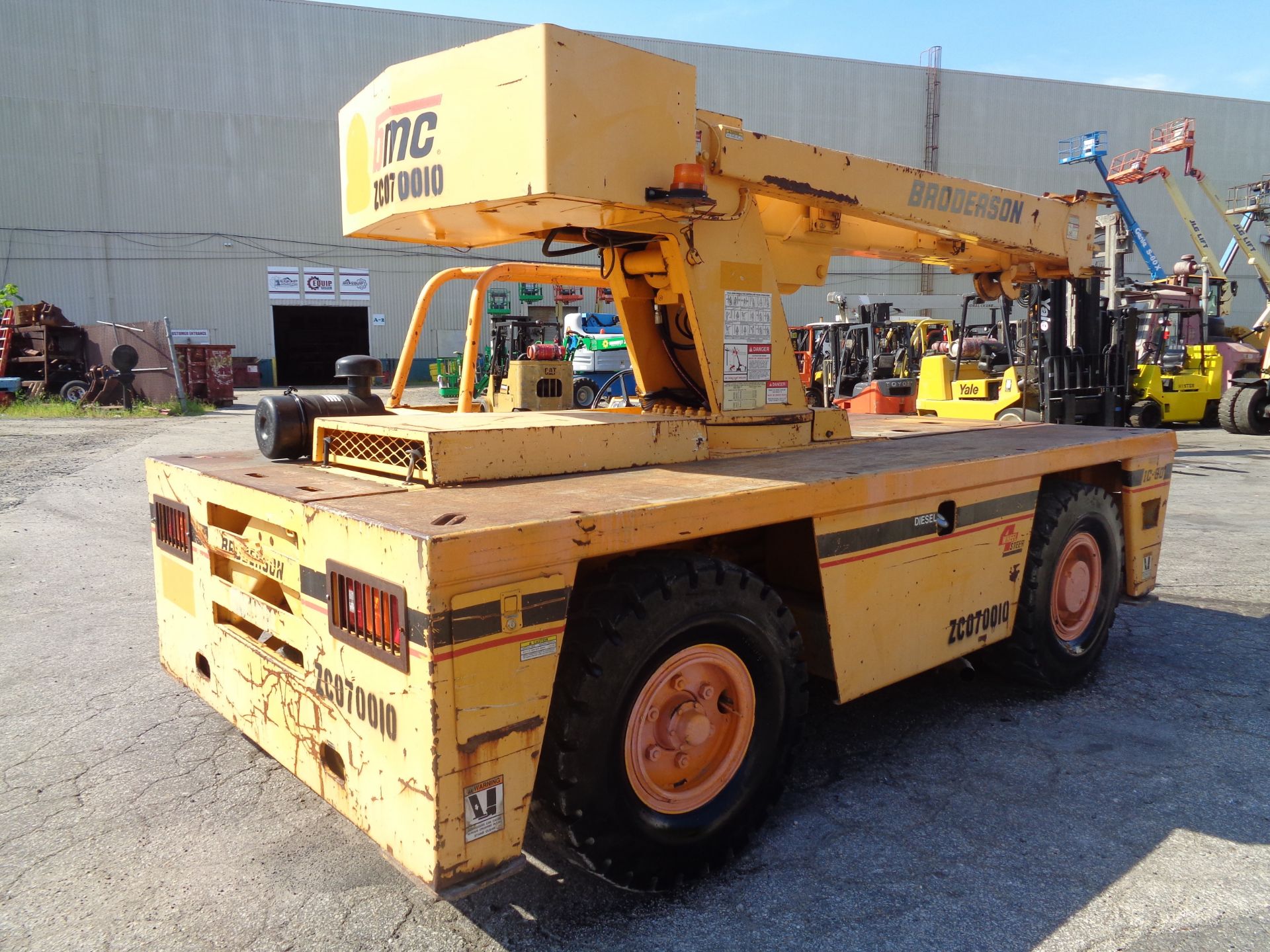 2007 Broderson IC-80-1G 17,000lb Carry Deck Hydraulic Crane - Image 6 of 13