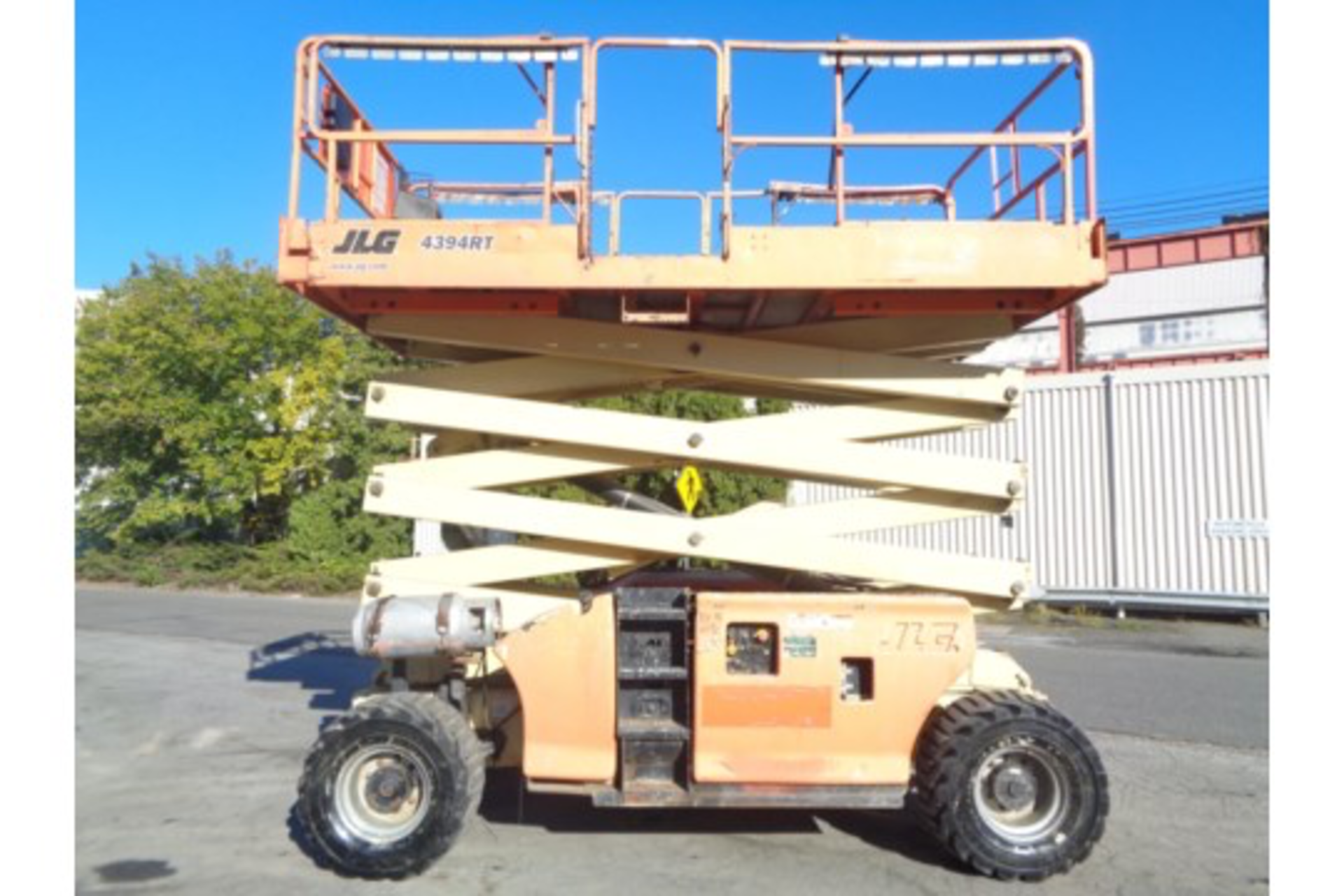 JLG 4394RT 43FT Rough Terrain 4x4 Scissor Lift