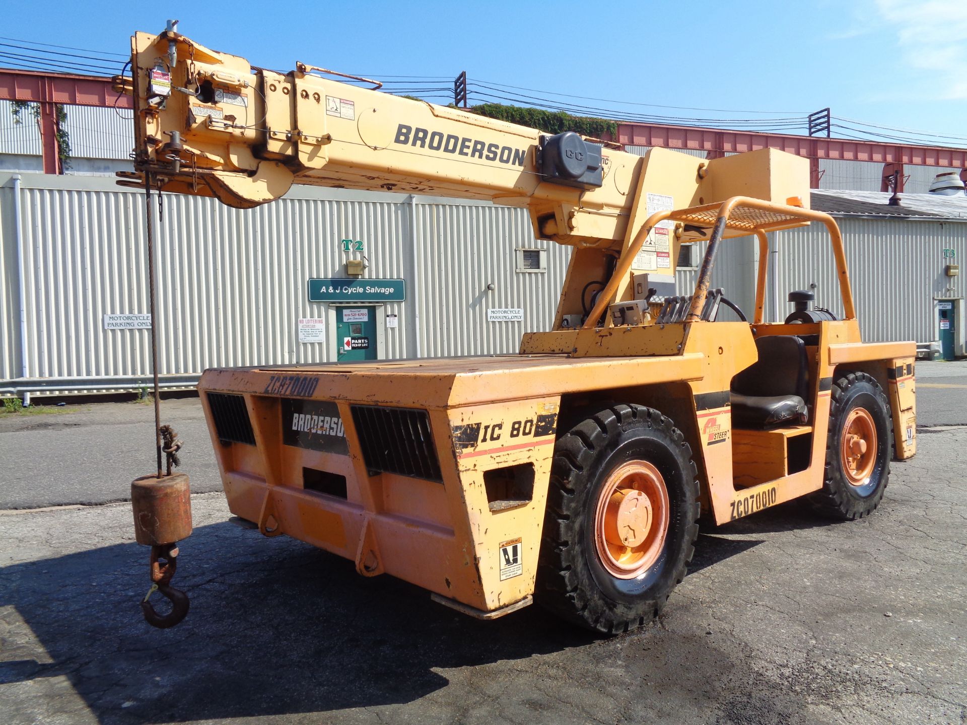 2007 Broderson IC-80-1G 17,000lb Carry Deck Hydraulic Crane - Image 2 of 13