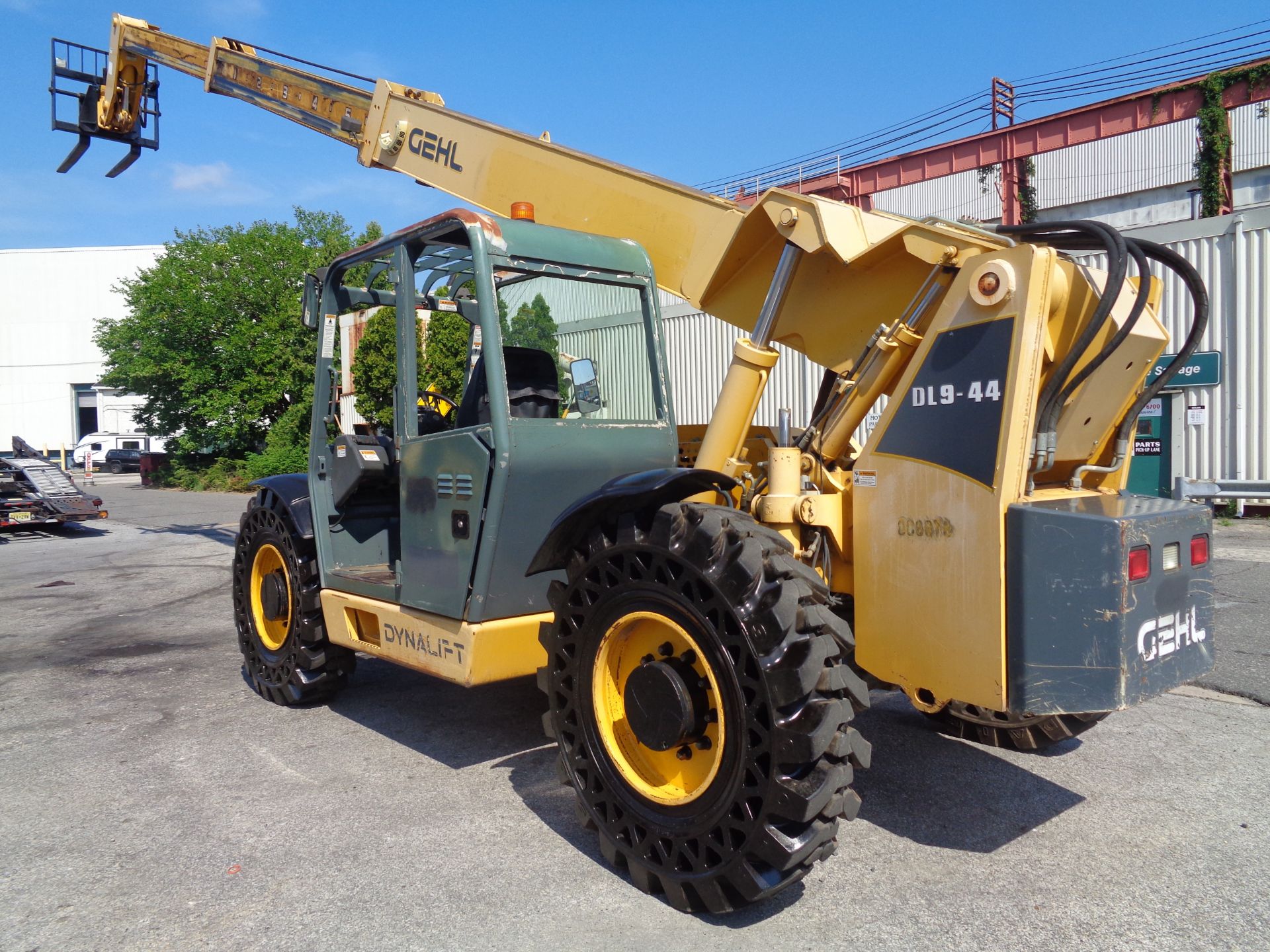 2012 Gehl DL944L 9,000lb Telescopic Forklift - Image 15 of 19