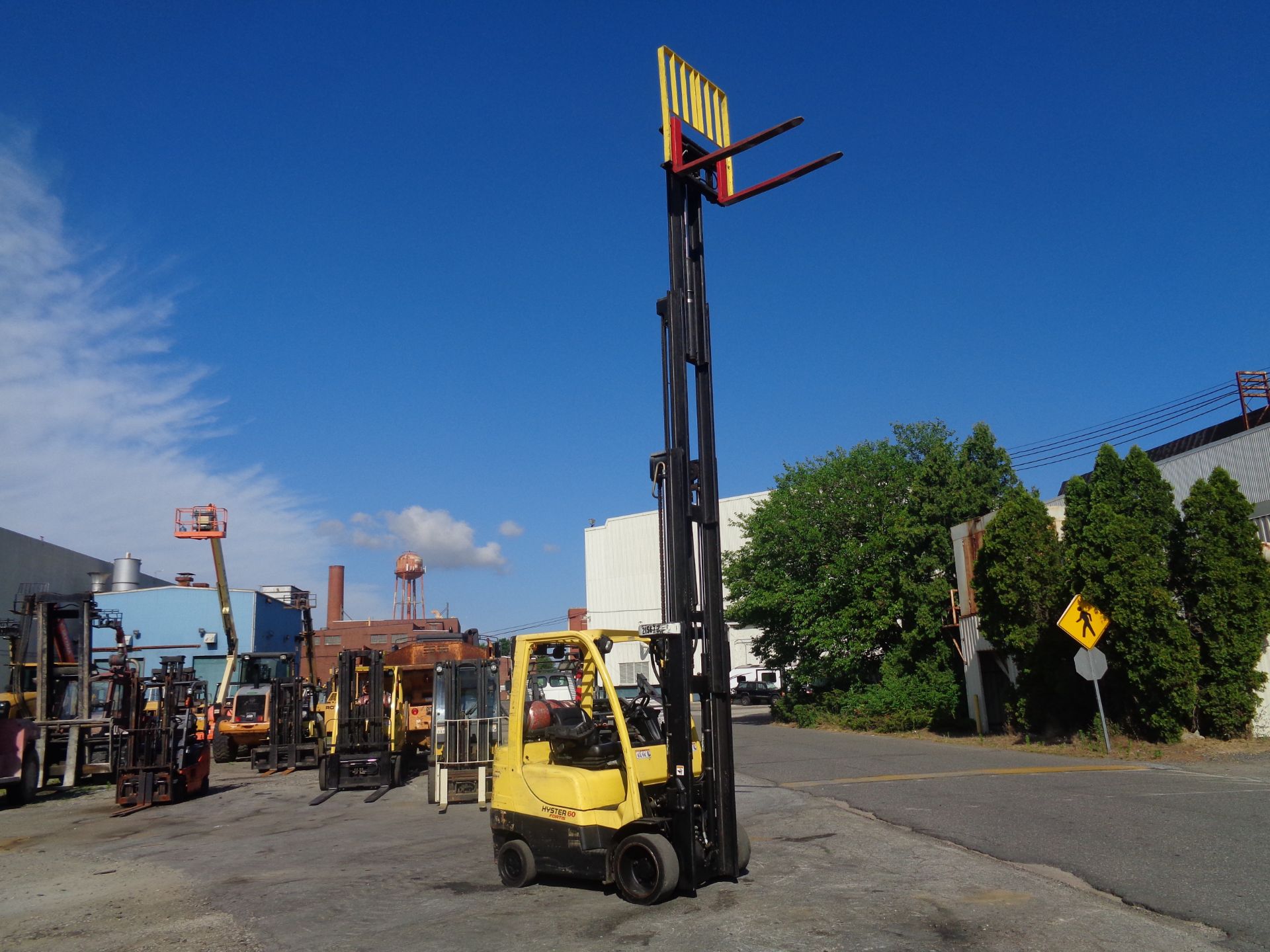 2012 Hyster S60FT 6,000lb Forklift - Quad Mast - Image 10 of 13