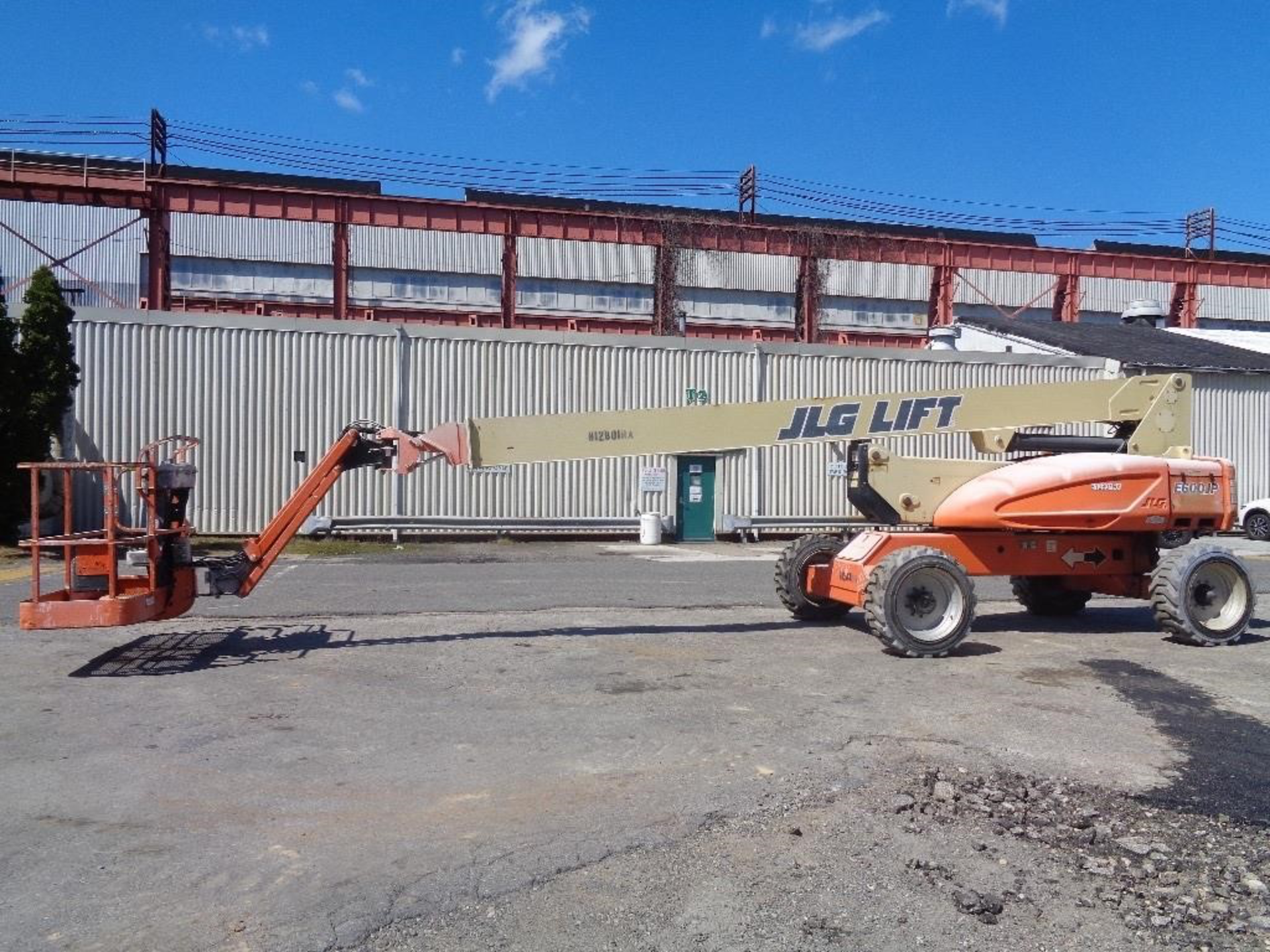 2010 JLG E600JP Boom Lift - Image 8 of 17