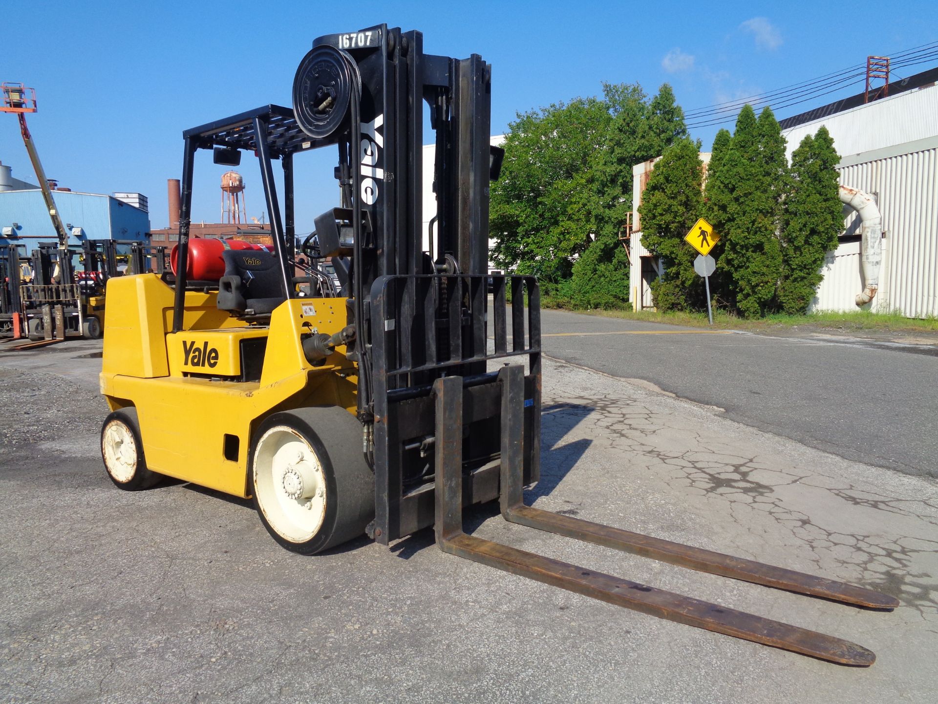 Yale GC155CANGBE098 15,500lb Forklift Only 585 Hours - Image 17 of 17