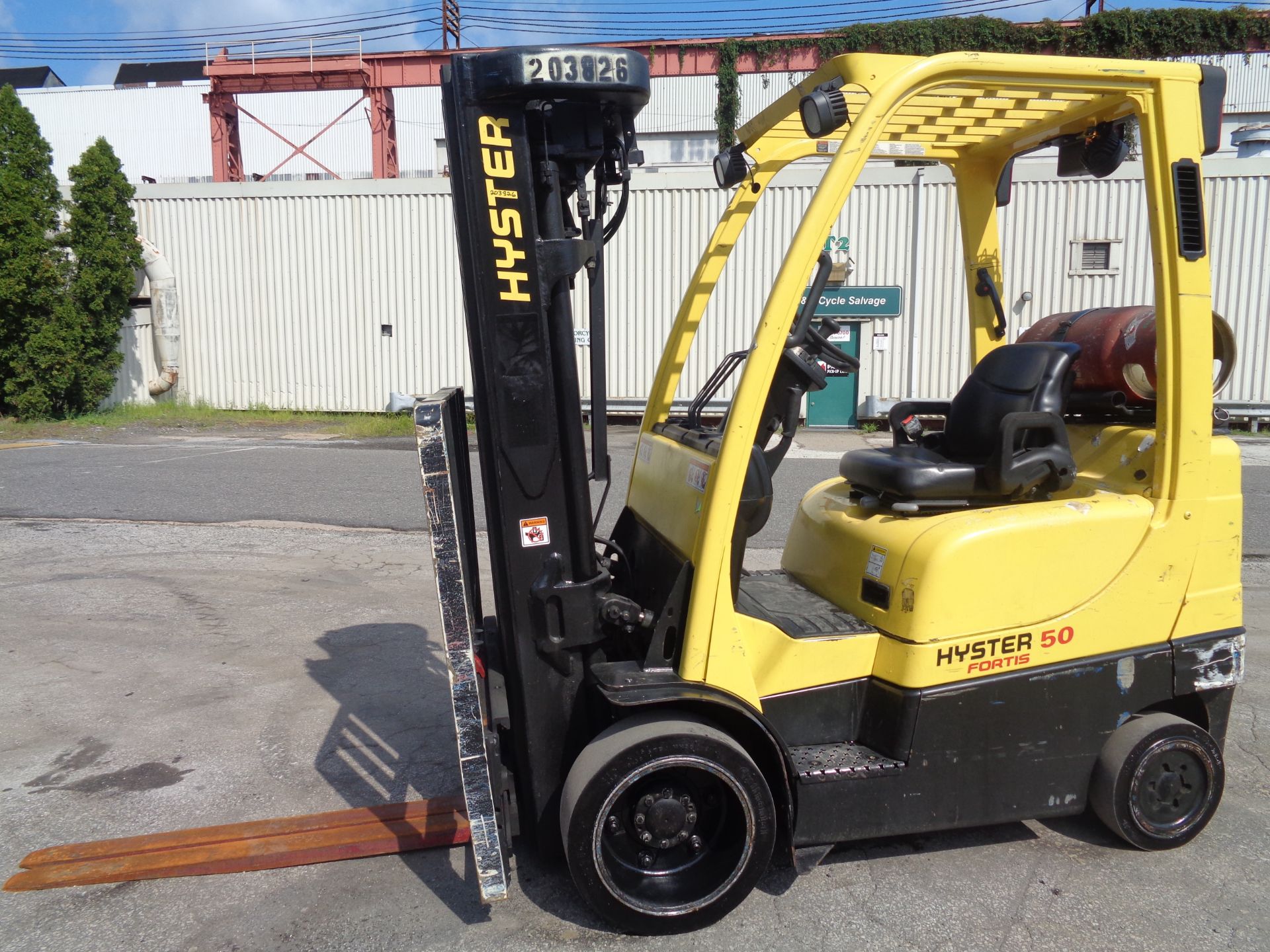 2011 Hyster S50FT 5,000lb Forklift quad mast - Image 8 of 16