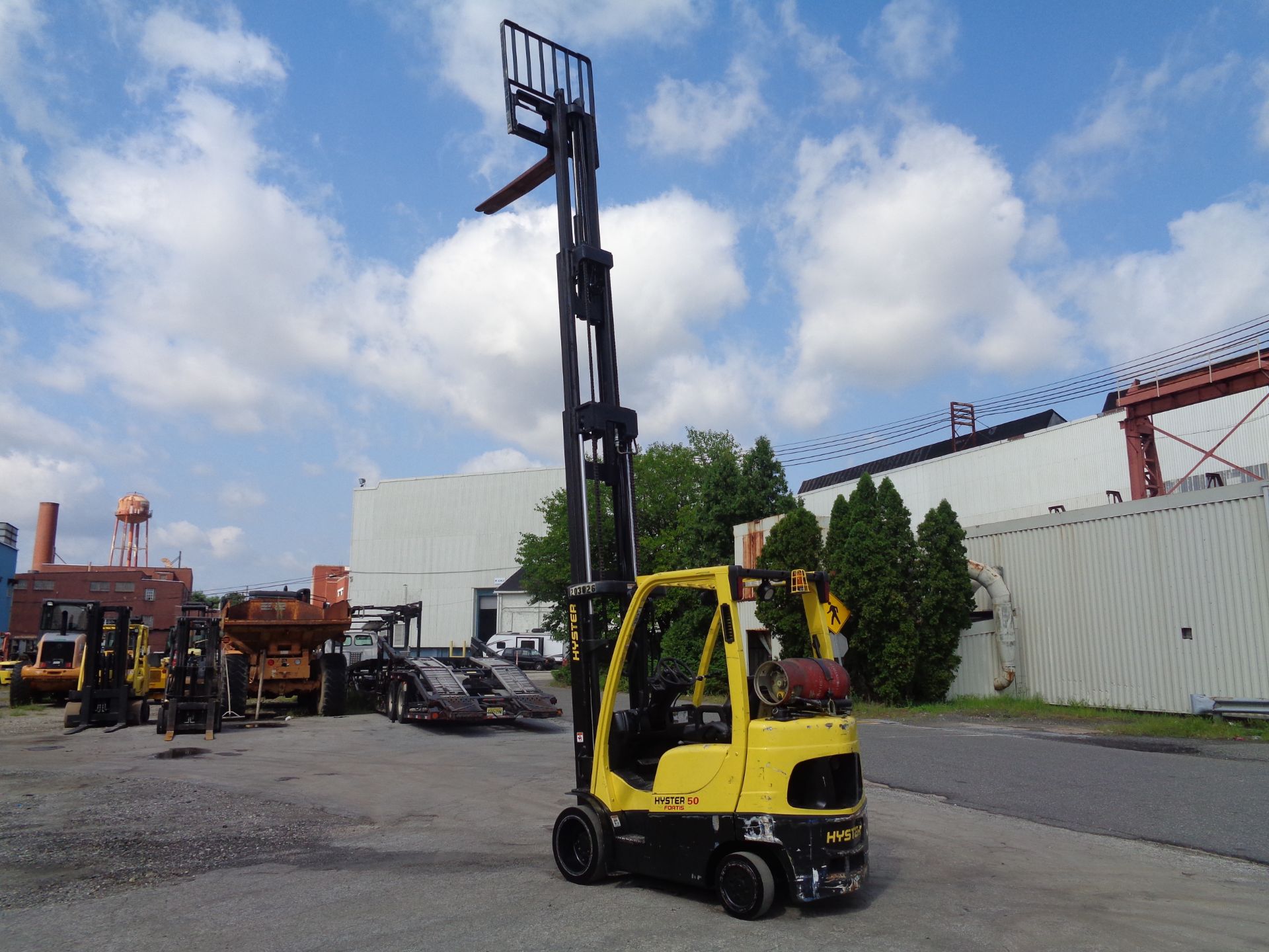 2011 Hyster S50FT 5,000lb Forklift quad mast - Image 15 of 16