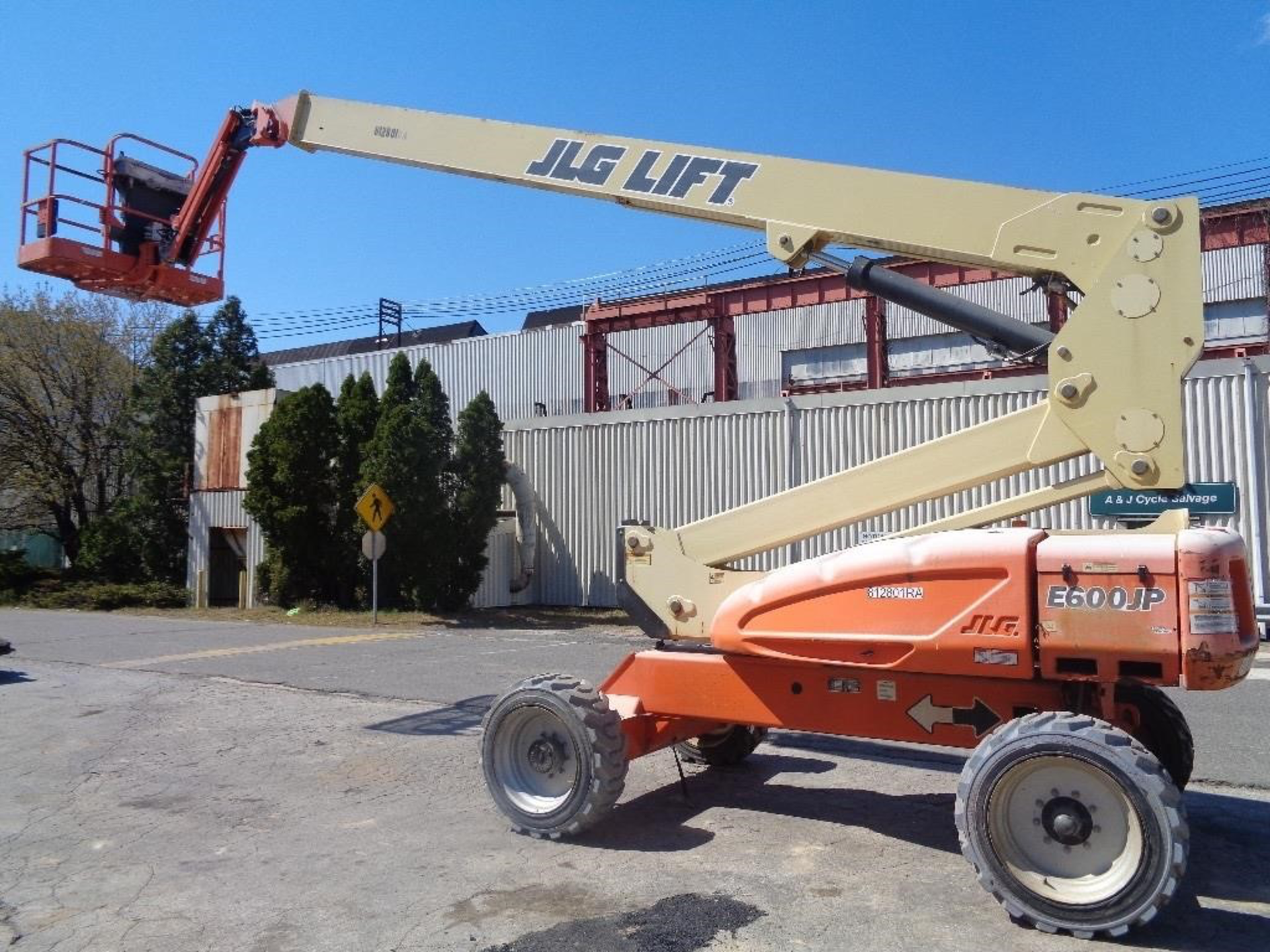 2010 JLG E600JP Boom Lift - Image 13 of 17