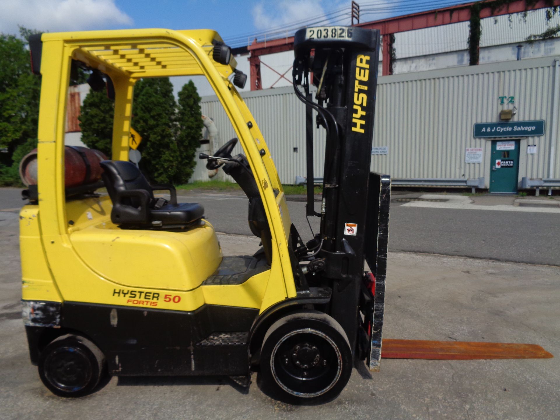 2011 Hyster S50FT 5,000lb Forklift quad mast