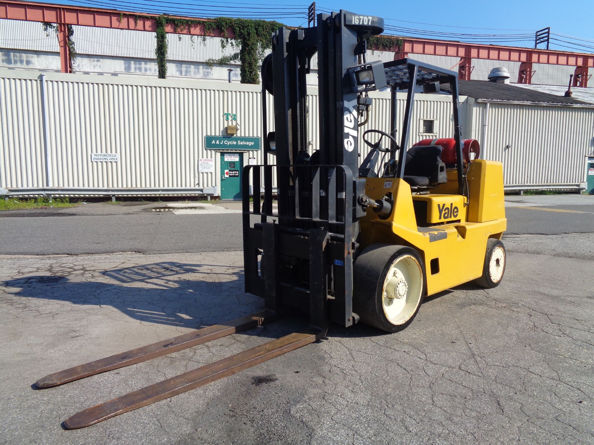 Yale GC155CANGBE098 15,500lb Forklift Only 585 Hours - Image 6 of 17