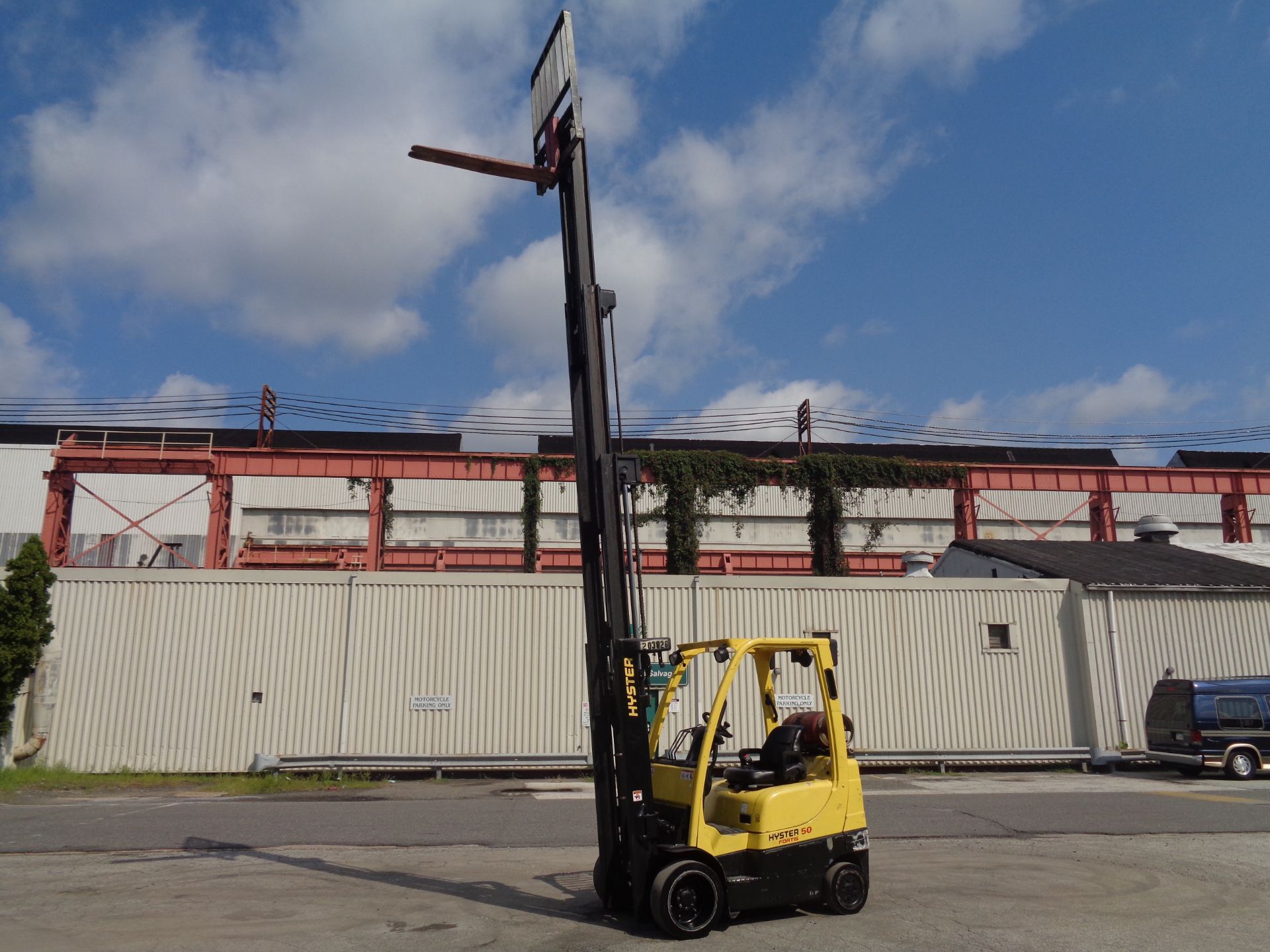 2011 Hyster S50FT 5,000lb Forklift quad mast - Image 12 of 16