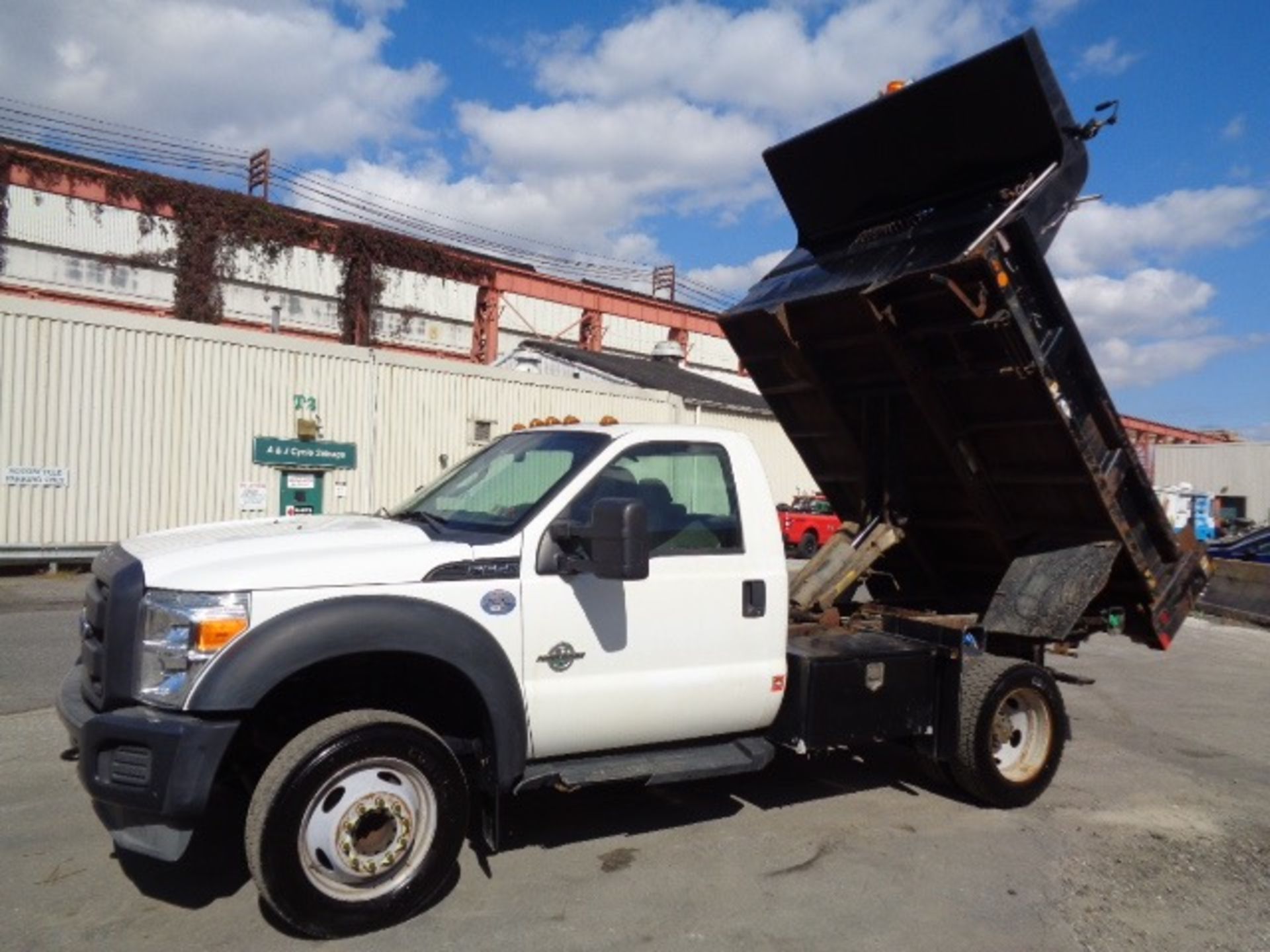 2012 Ford F550 Dump Truck - Image 12 of 19