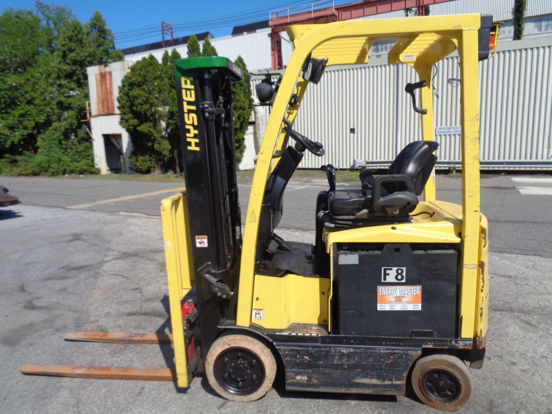 2016 Hyster E30XN 3,000lb Forklift