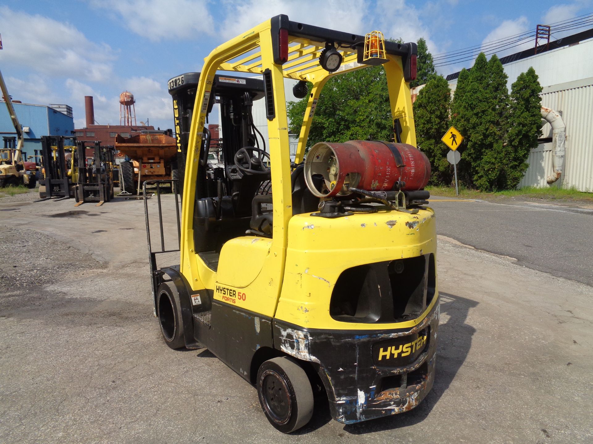 2011 Hyster S50FT 5,000lb Forklift quad mast - Image 10 of 16