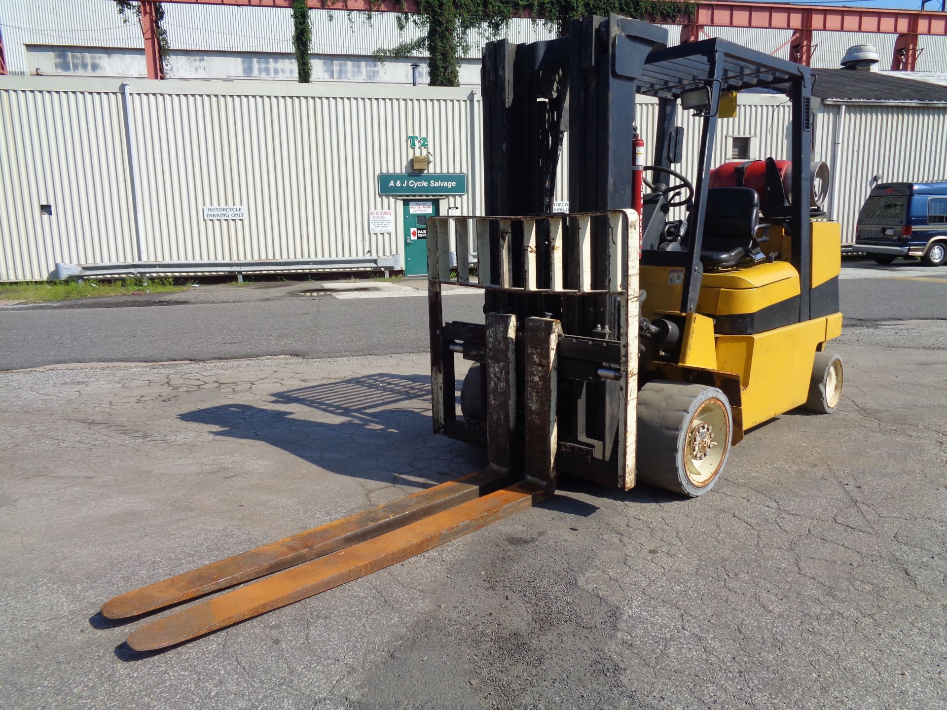 Yale GLC100MJNGAE084 10,000lb Forklift - Image 7 of 17