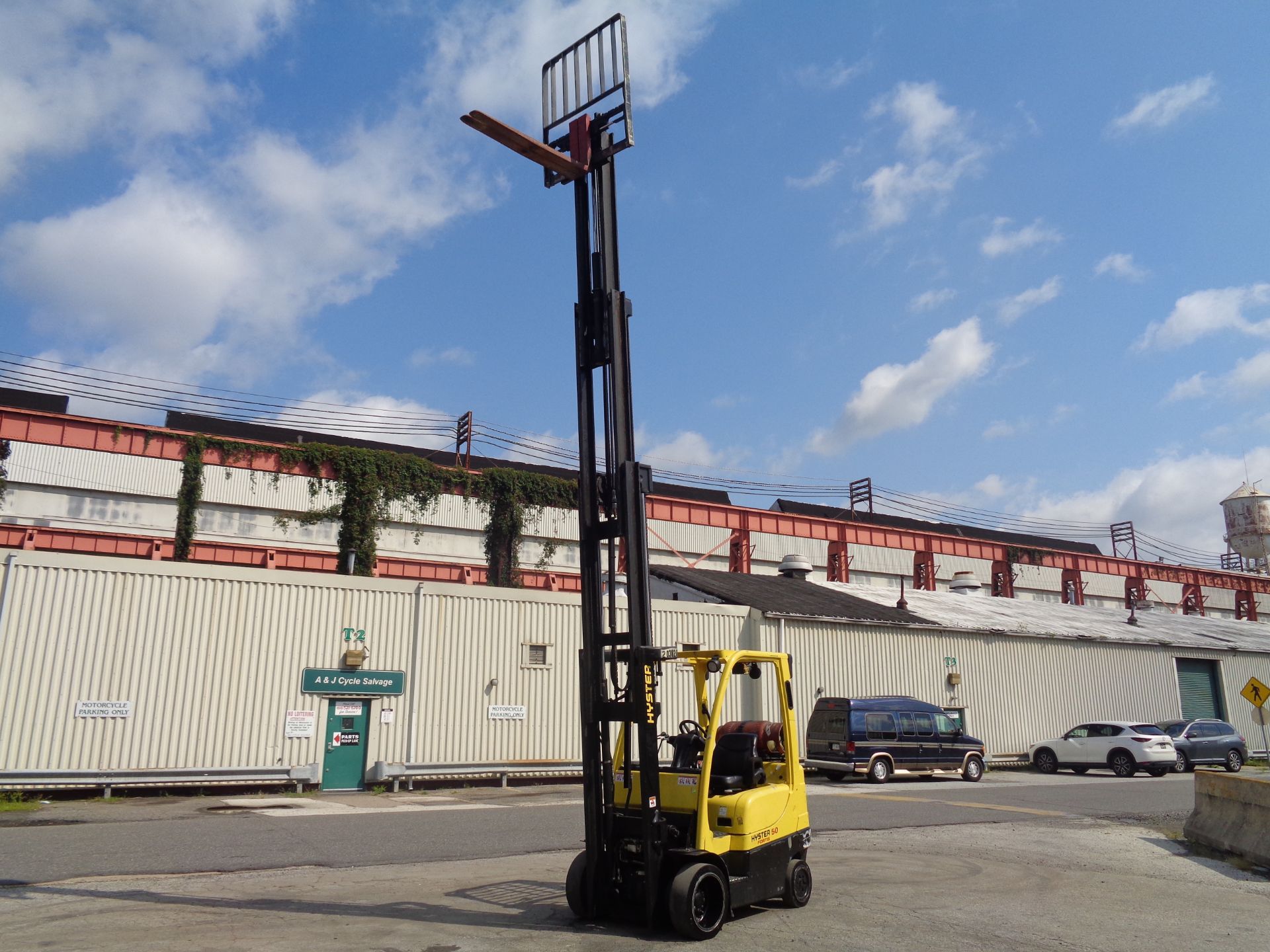 2011 Hyster S50FT 5,000lb Forklift quad mast - Image 11 of 16