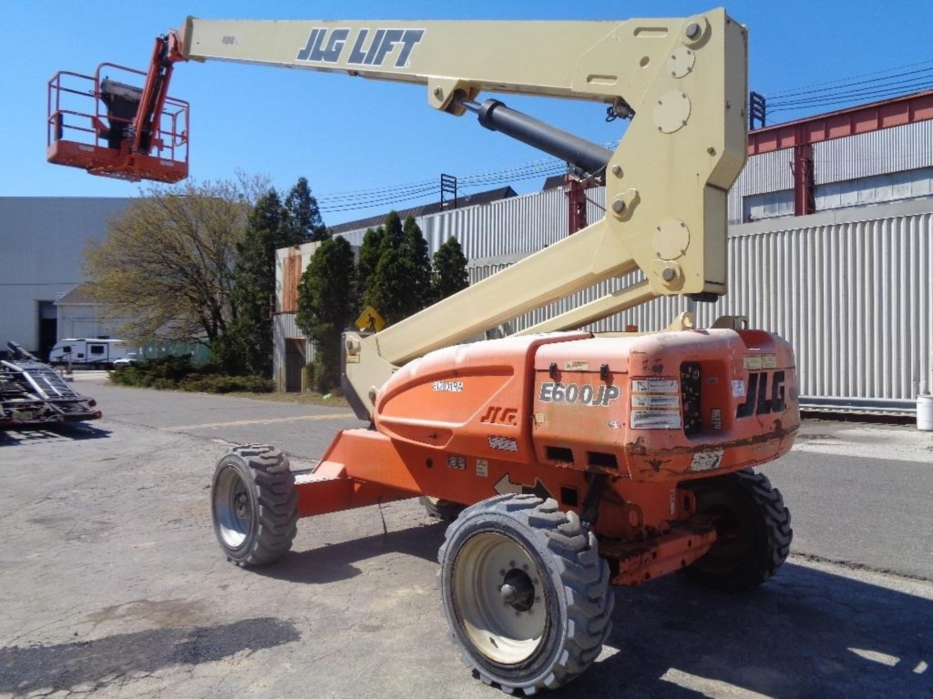 2010 JLG E600JP Boom Lift - Image 14 of 17