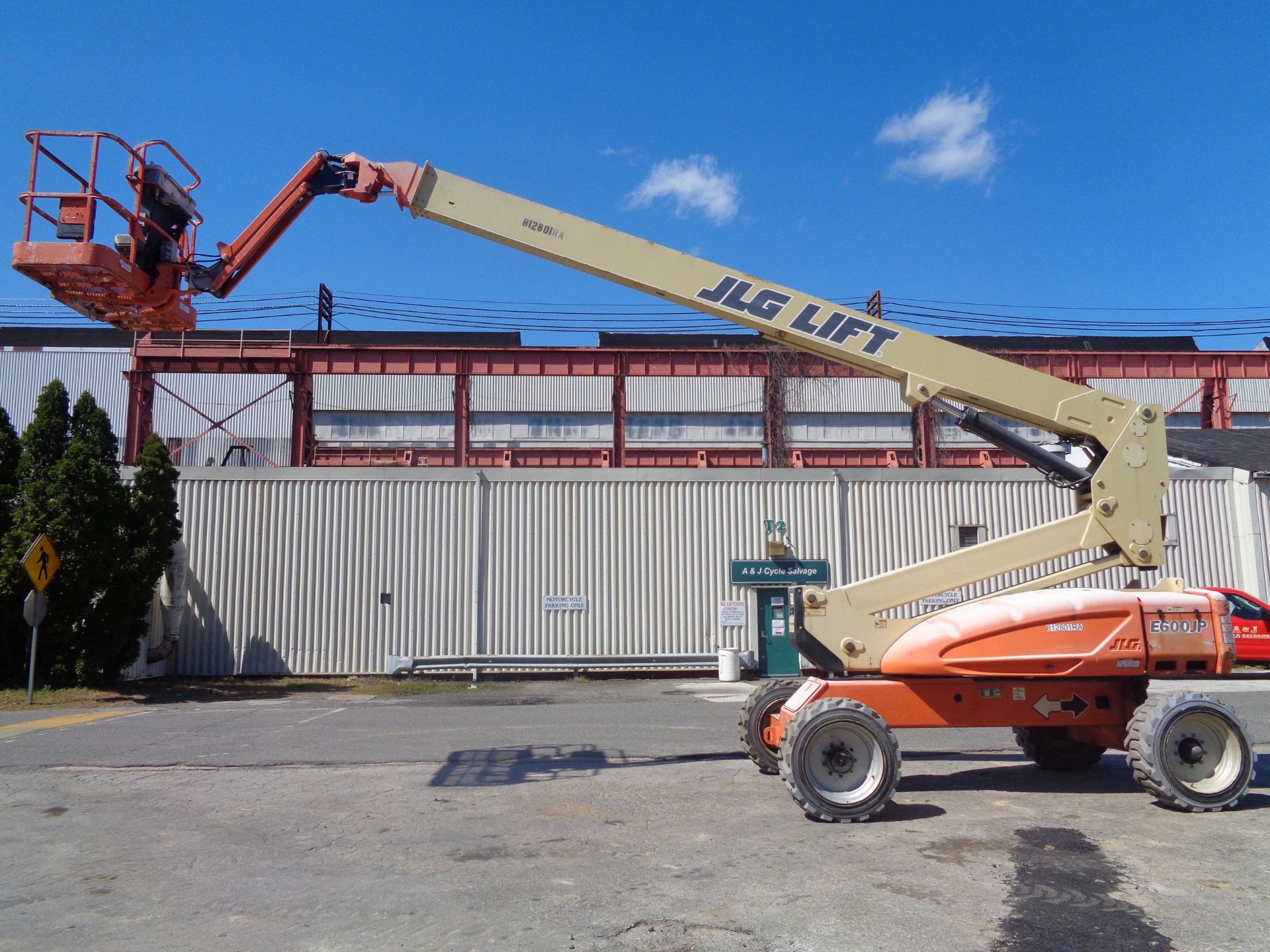 2010 JLG E600JP 60ft Electric Boom Lift - Image 12 of 17