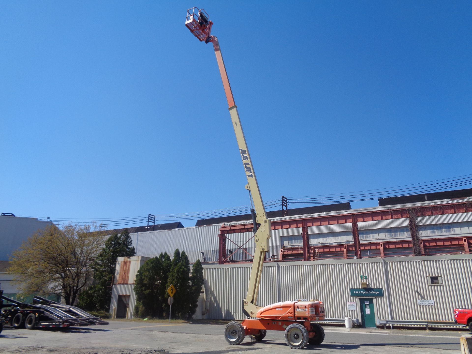 2010 JLG E600JP 60ft Electric Boom Lift - Image 16 of 17