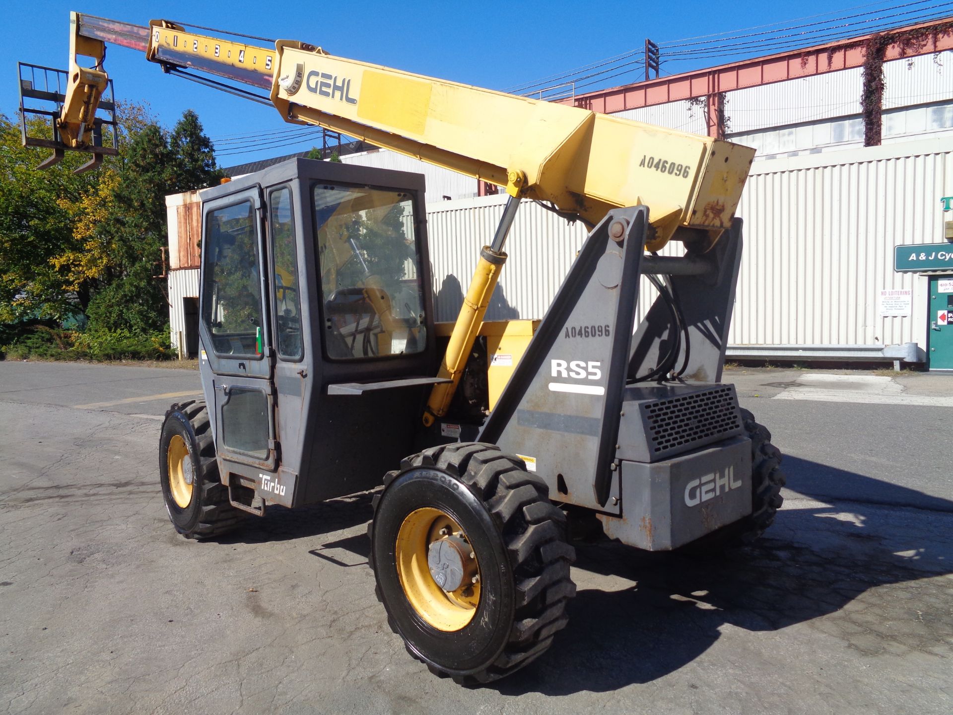 2008 Gehl RS534 5,000lb Telescopic Forklift - Image 15 of 17