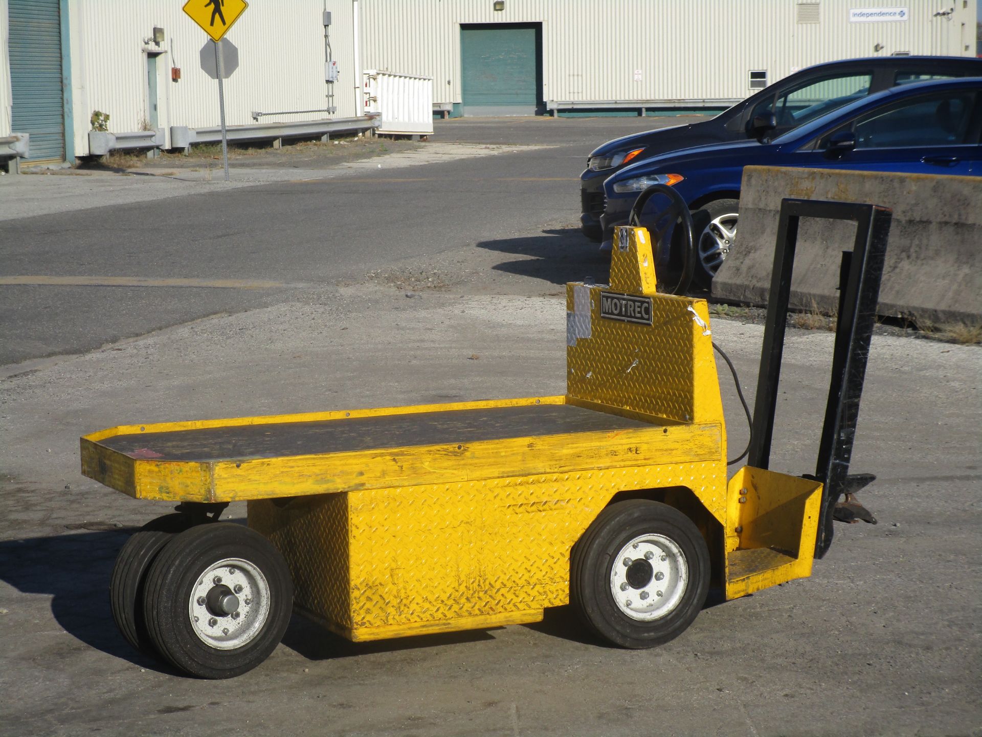 2015 Motrec E-266 1,700lb Electric Cart - Image 2 of 10