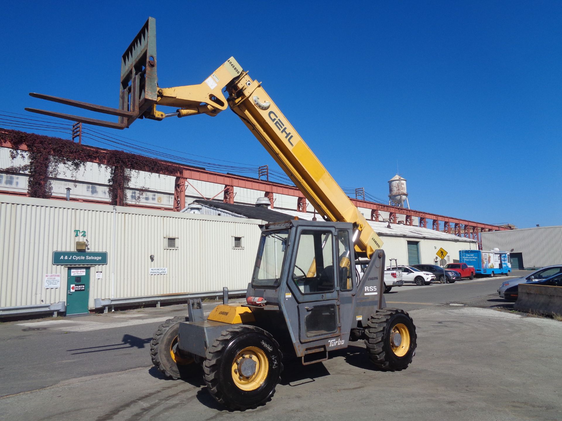 2008 Gehl RS534 5,000lb Telescopic Forklift - Image 8 of 17
