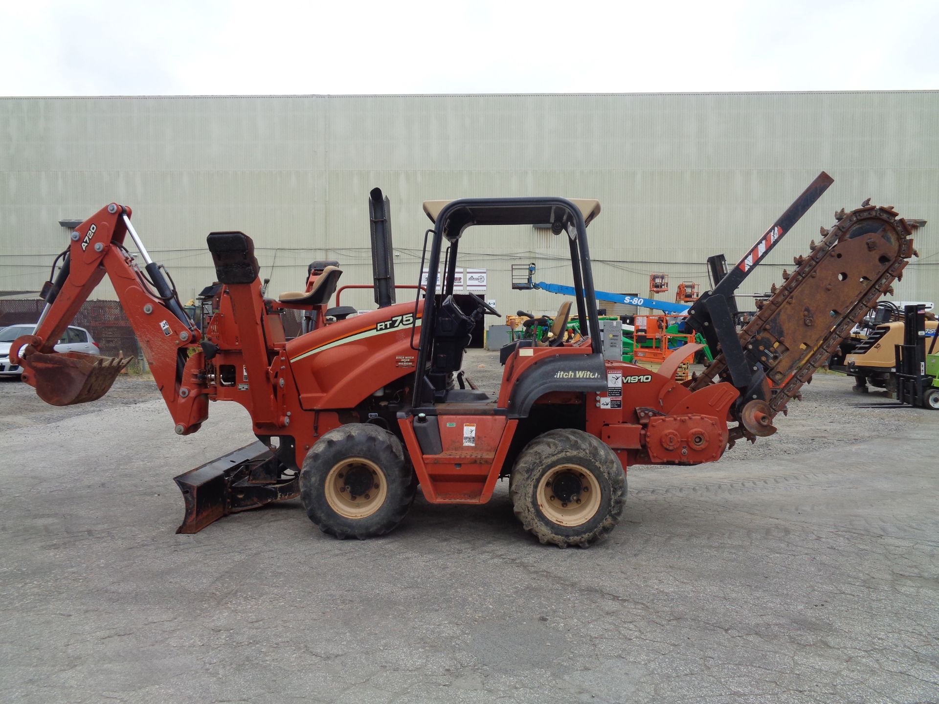 2008 Ditch Witch RT75 Trencher Backhoe - Image 8 of 18
