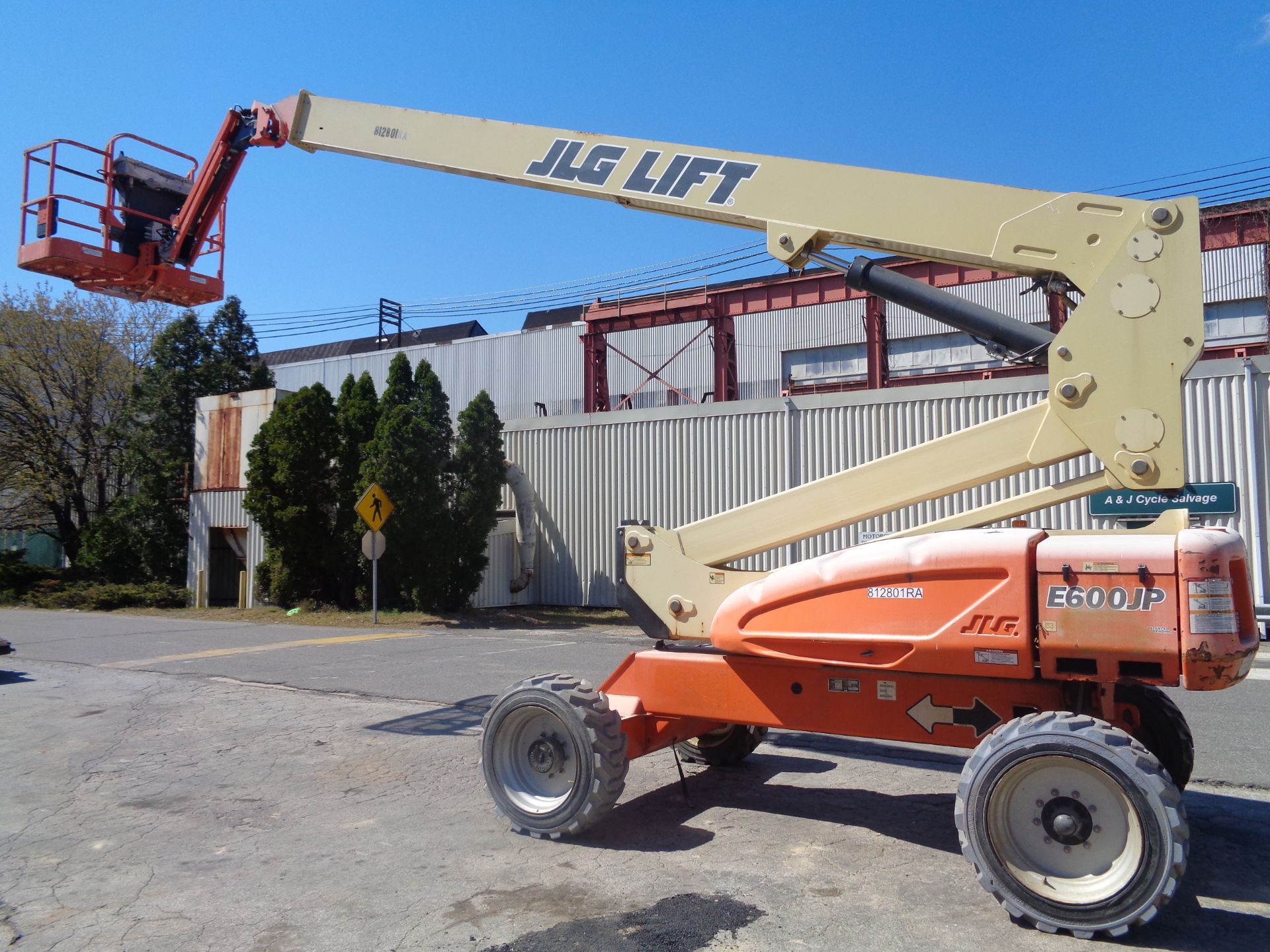 2010 JLG E600JP 60ft Electric Boom Lift - Image 13 of 17