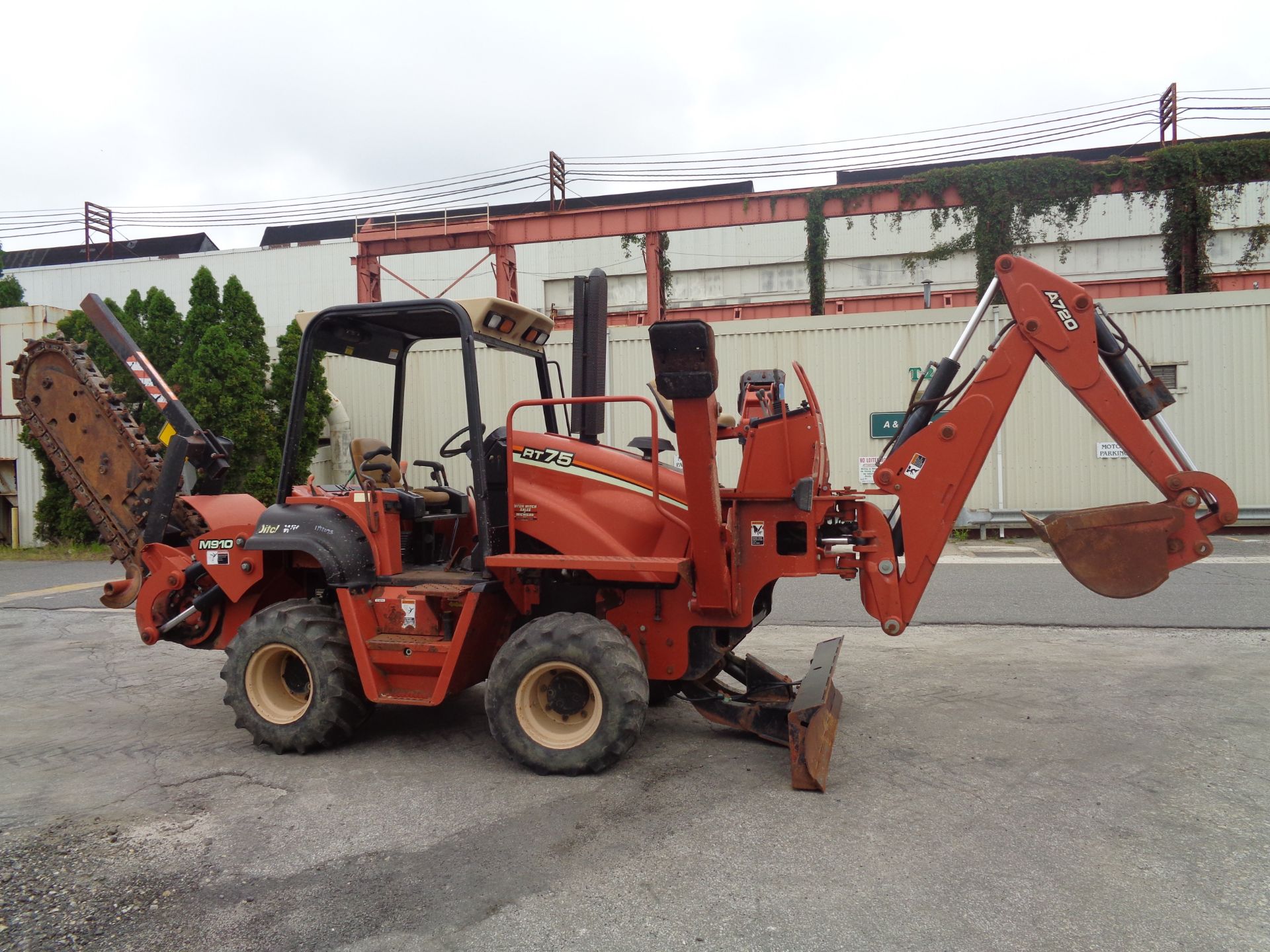 2008 Ditch Witch RT75 Trencher Backhoe - Image 4 of 18