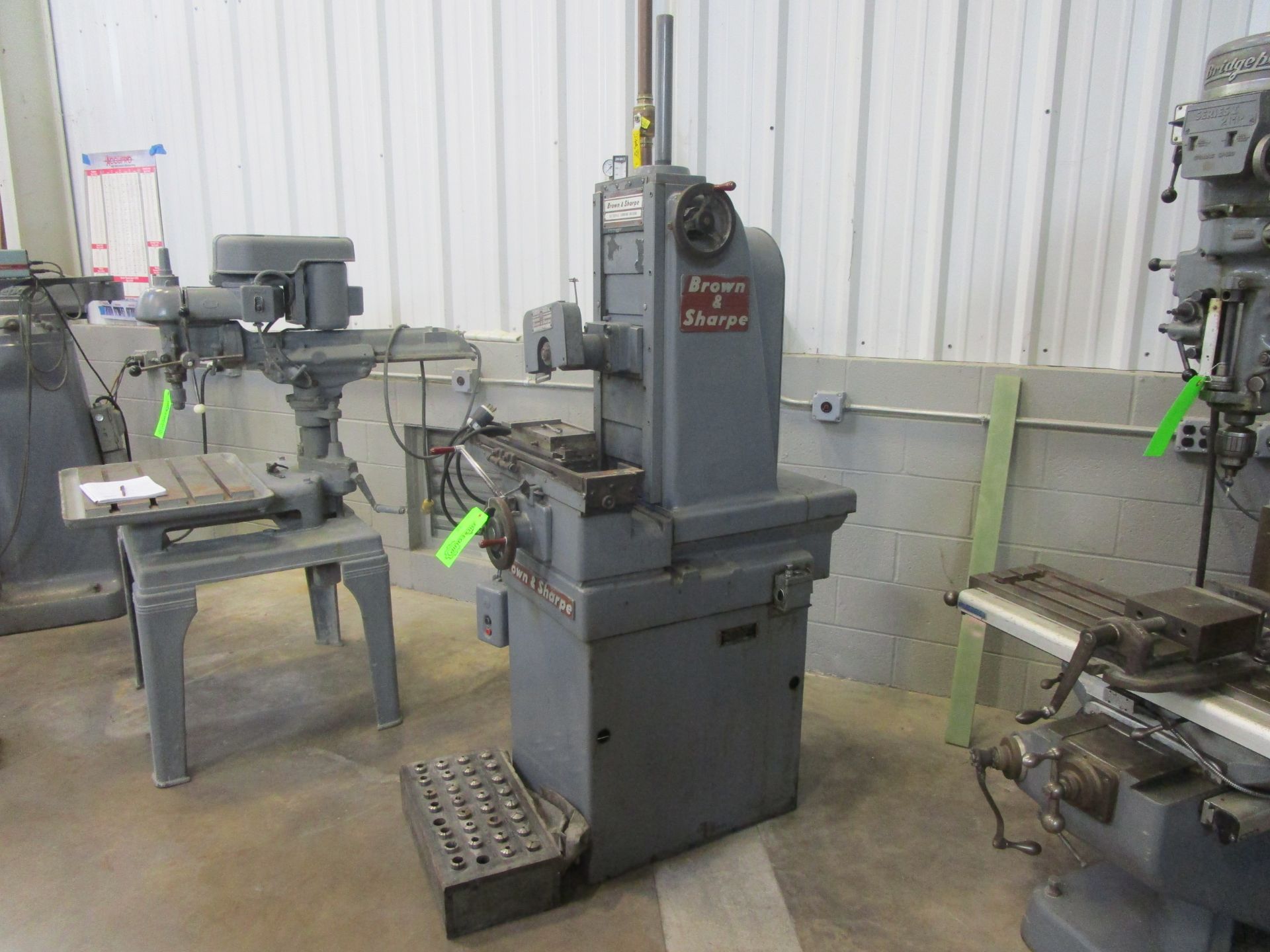 Brown & Sharpe 510 Surface Grinding Machine - Image 2 of 6