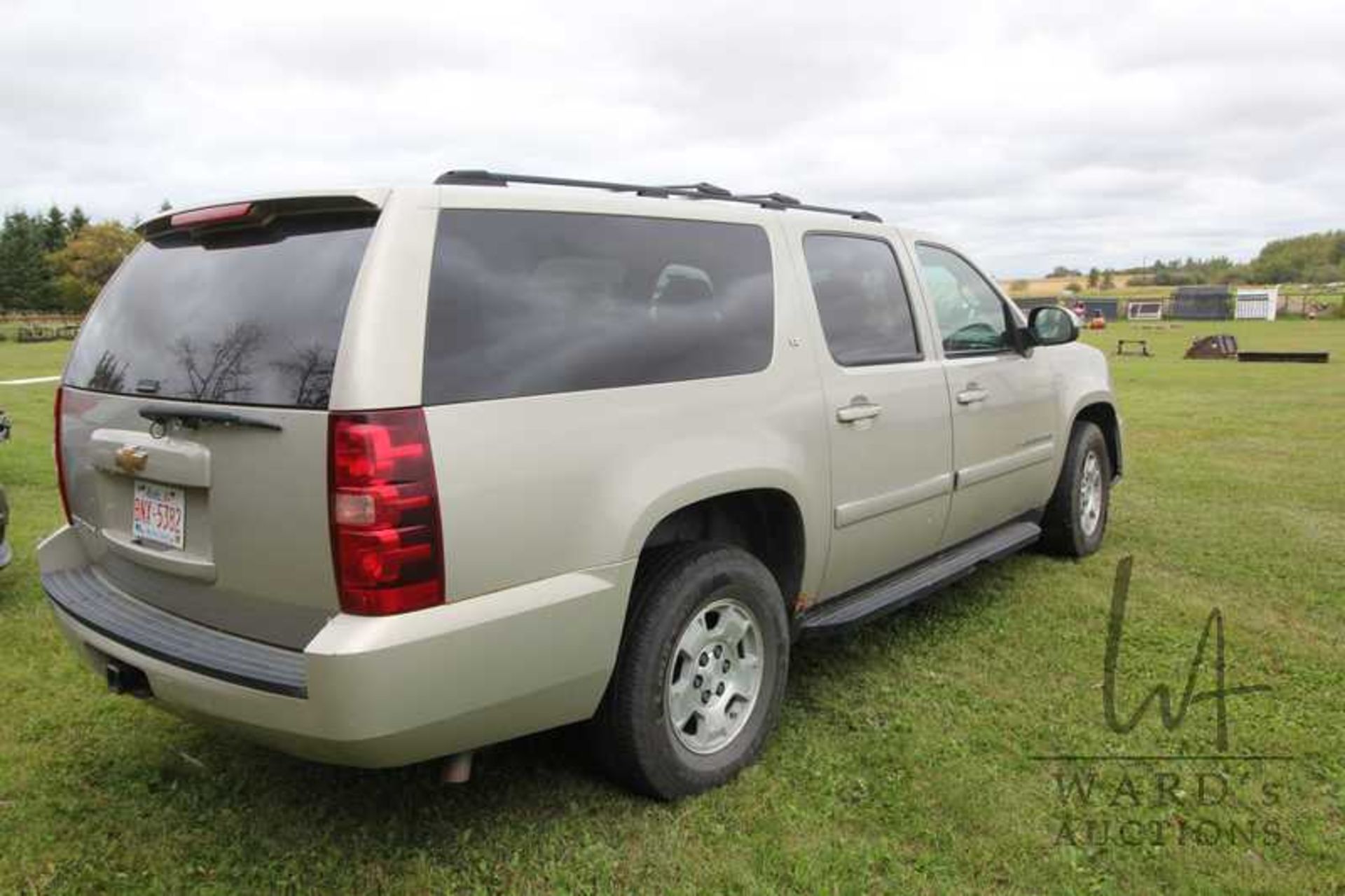 2007 CHEV SUBURBAN, MOD LT, 7 PASS,VORTEX ENGINE, 4X4 ENG. HRS 4283, 307581KM, S/N 1GNFK16327J167886 - Image 6 of 10