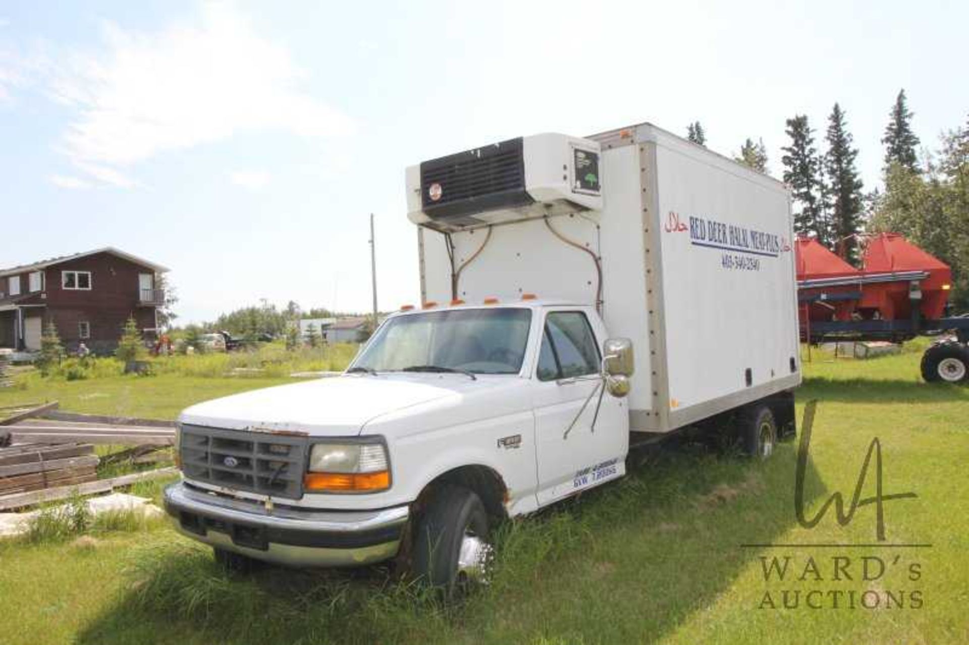 1998 FORD SUPER DUTY REEFER VAN TRUCK, DIESEL, S/N 1FDLF47FXVEC66192