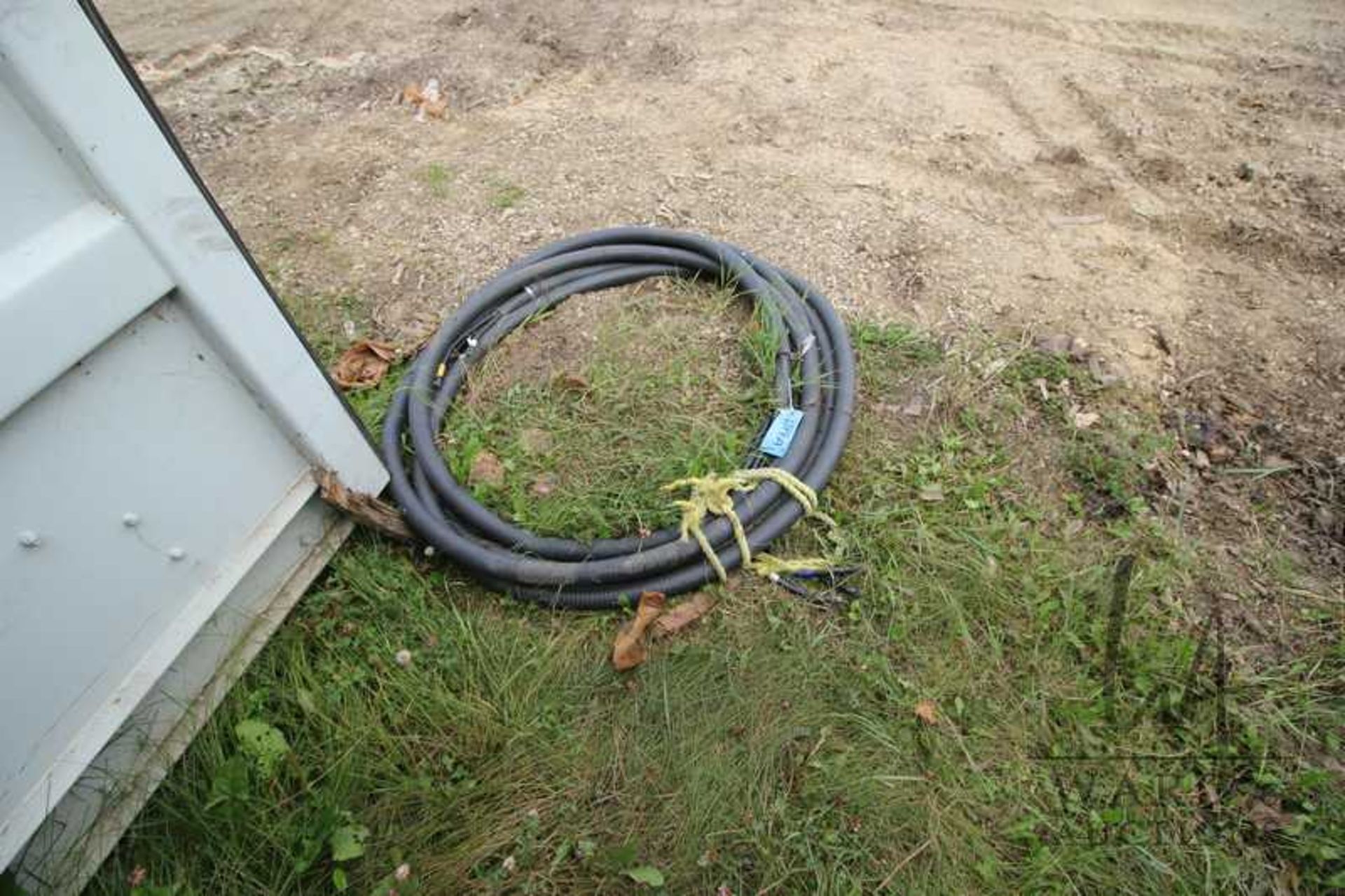 L/O HOSE AND CABLE - Image 2 of 2