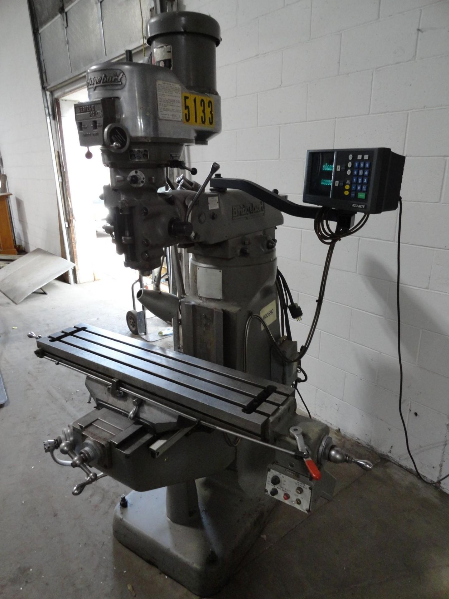 Bridgeport Model Series I-2HP Vertical Milling Machine, Serial Number: 220346, 9 x 42 inch T-Slotted - Image 25 of 26