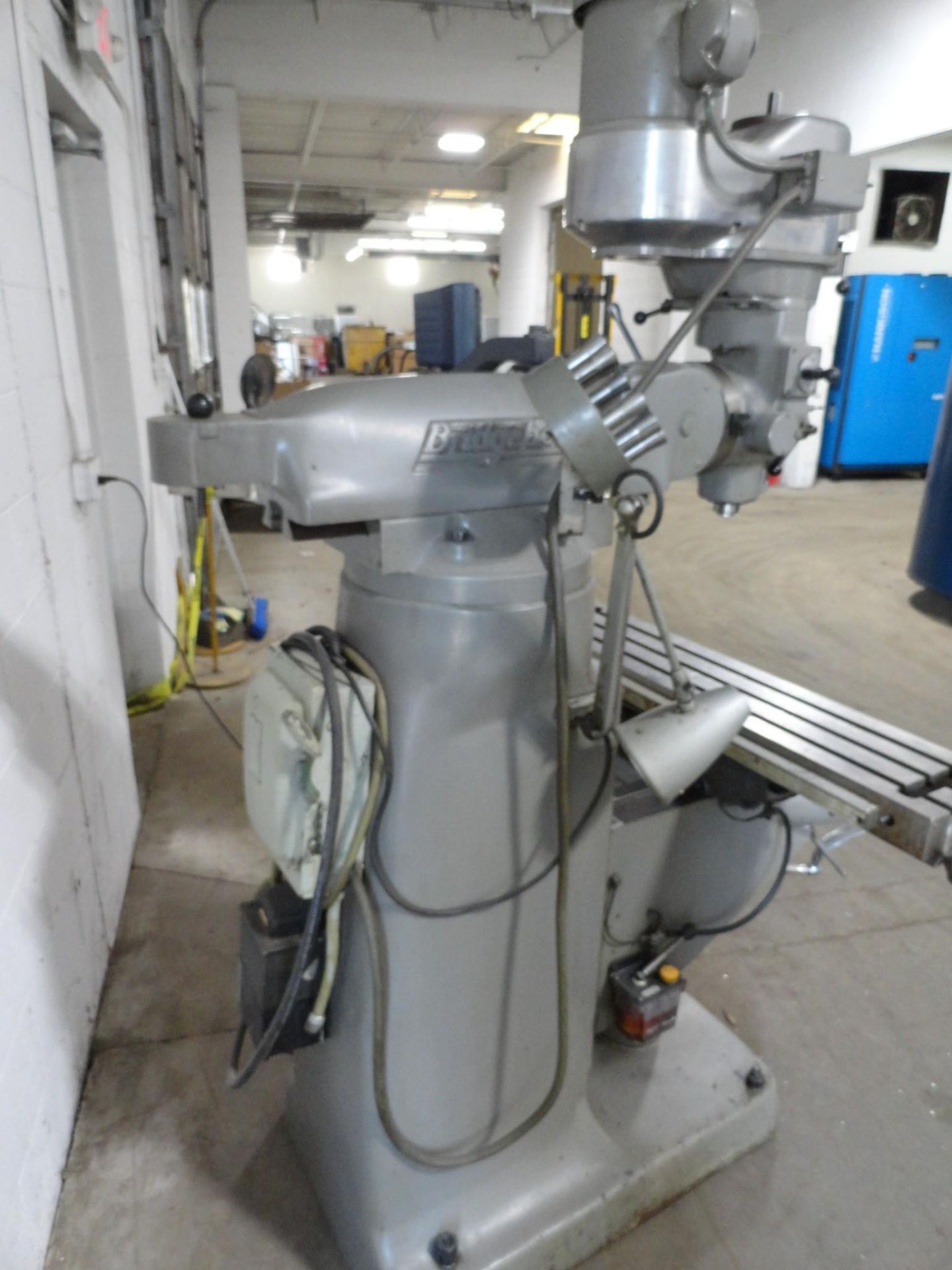 Bridgeport Model Series I-2HP Vertical Milling Machine, Serial Number: 220346, 9 x 42 inch T-Slotted - Image 3 of 26