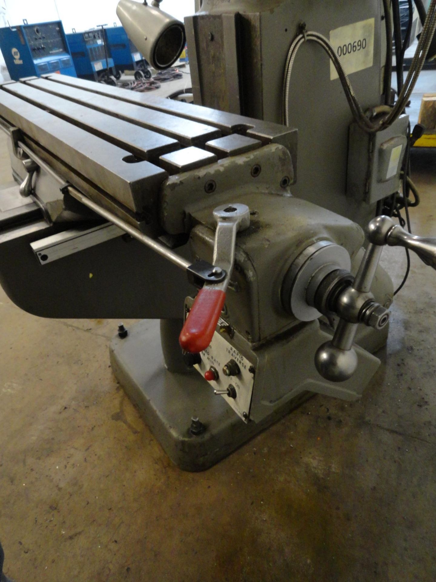 Bridgeport Model Series I-2HP Vertical Milling Machine, Serial Number: 220346, 9 x 42 inch T-Slotted - Image 17 of 26